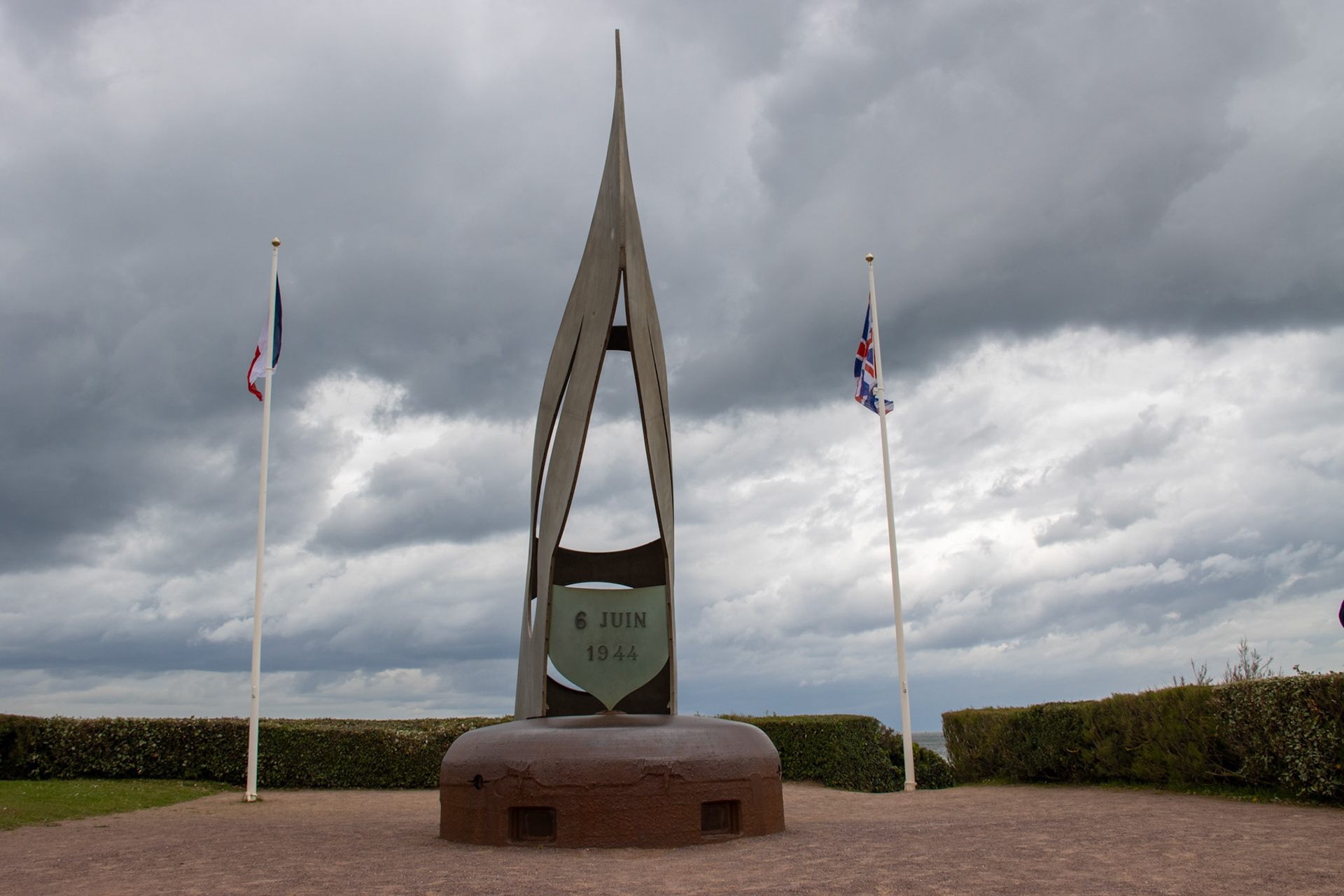 British and French memorial overlooking the Beaches