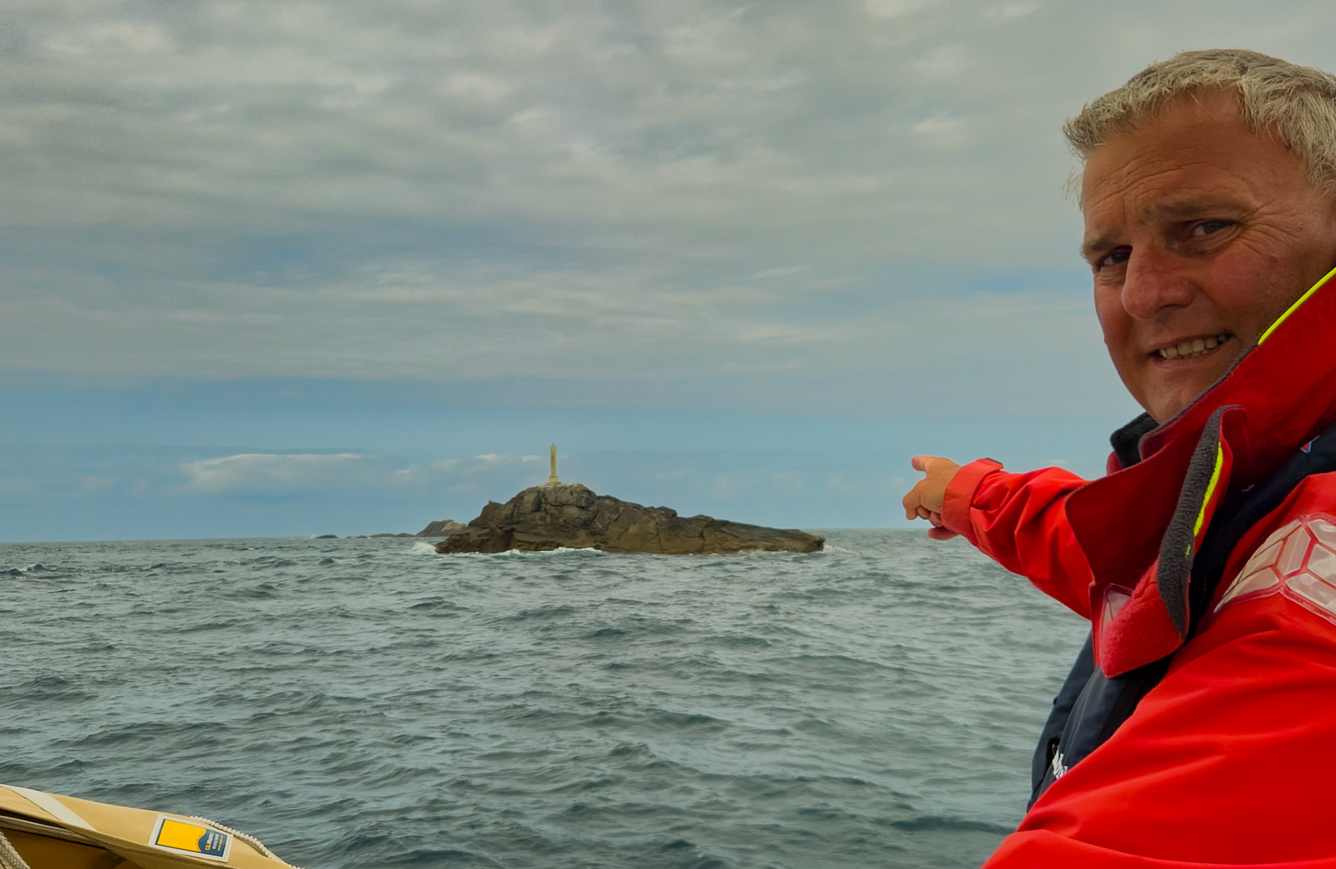 The closest we came to any visible rocks - Le Basse Flamand