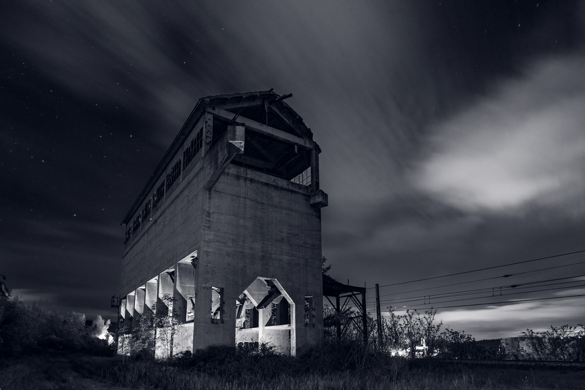 Cargaderos Coto Wagner y Vivaldi (MSP) San Miguel de las Dueñas - B&amp;W