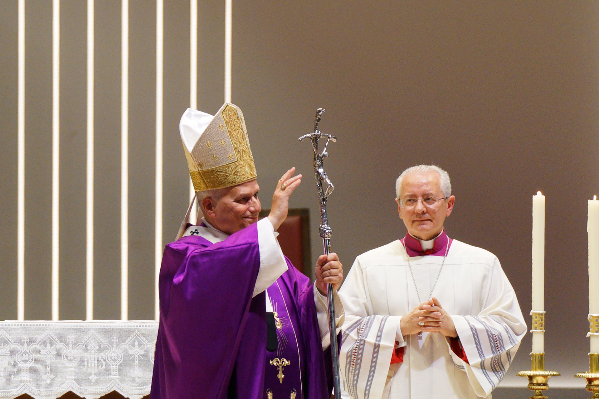 Pope Leo XIV greeting the faithful during a Mass at the Volkswagen Arena in Istanbul, during his first apostolic journey, on November 29, 2025.