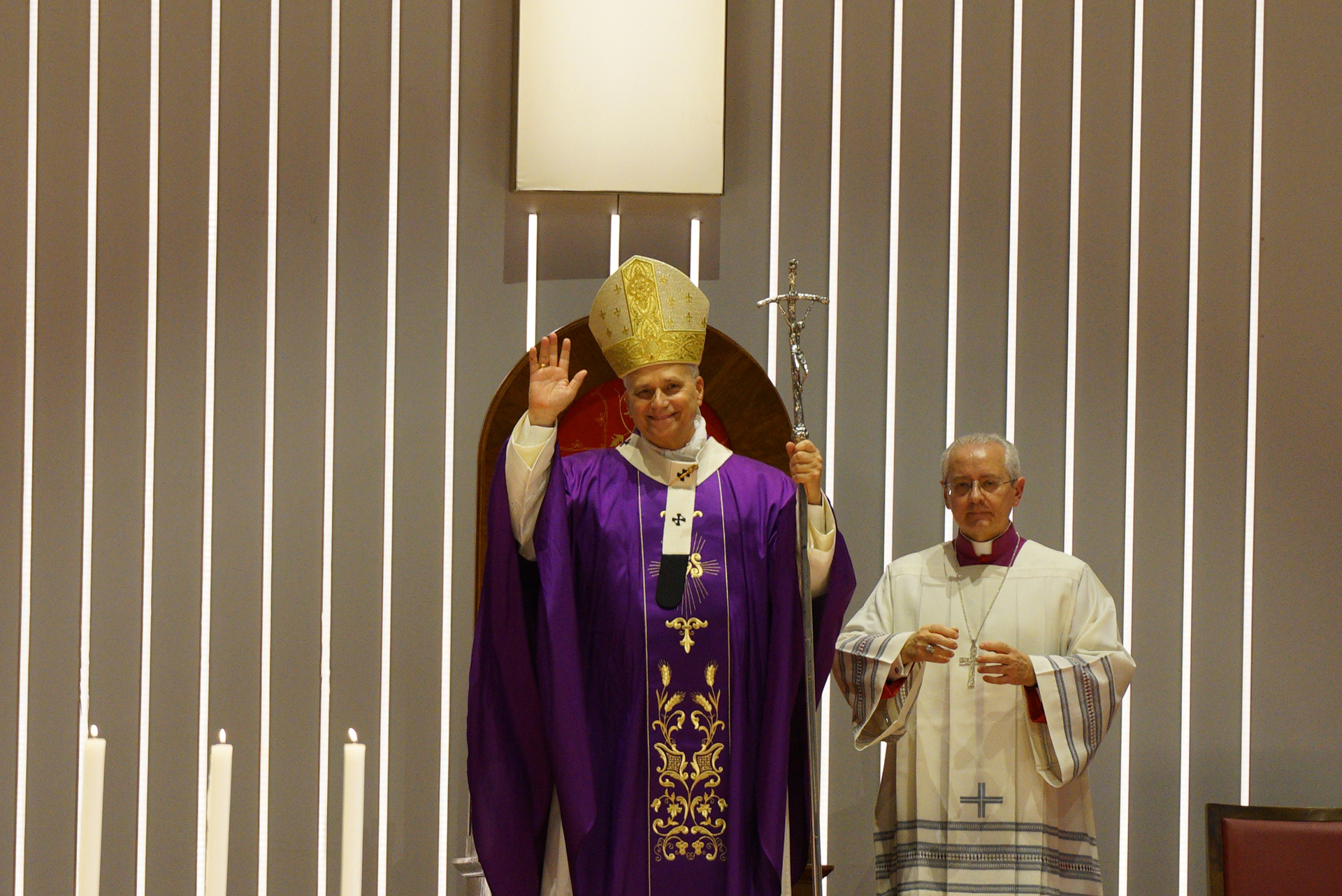 Pope Leo XIV greeting the faithful during a Mass at the Volkswagen Arena in Istanbul, during his first apostolic journey, on November 29, 2025.