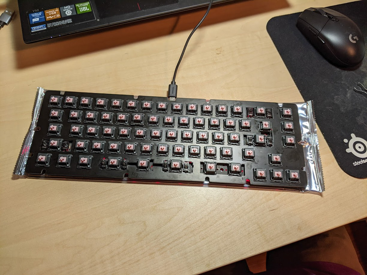 Custom mechanical keyboard project - testing switches and PCB