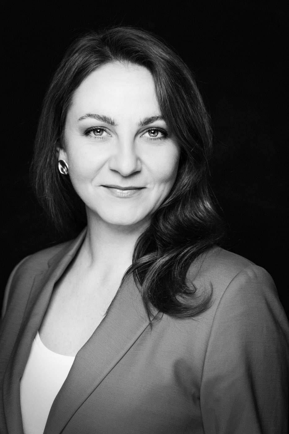 Amelia Jakobsson, Soprano and Cellist, 2024