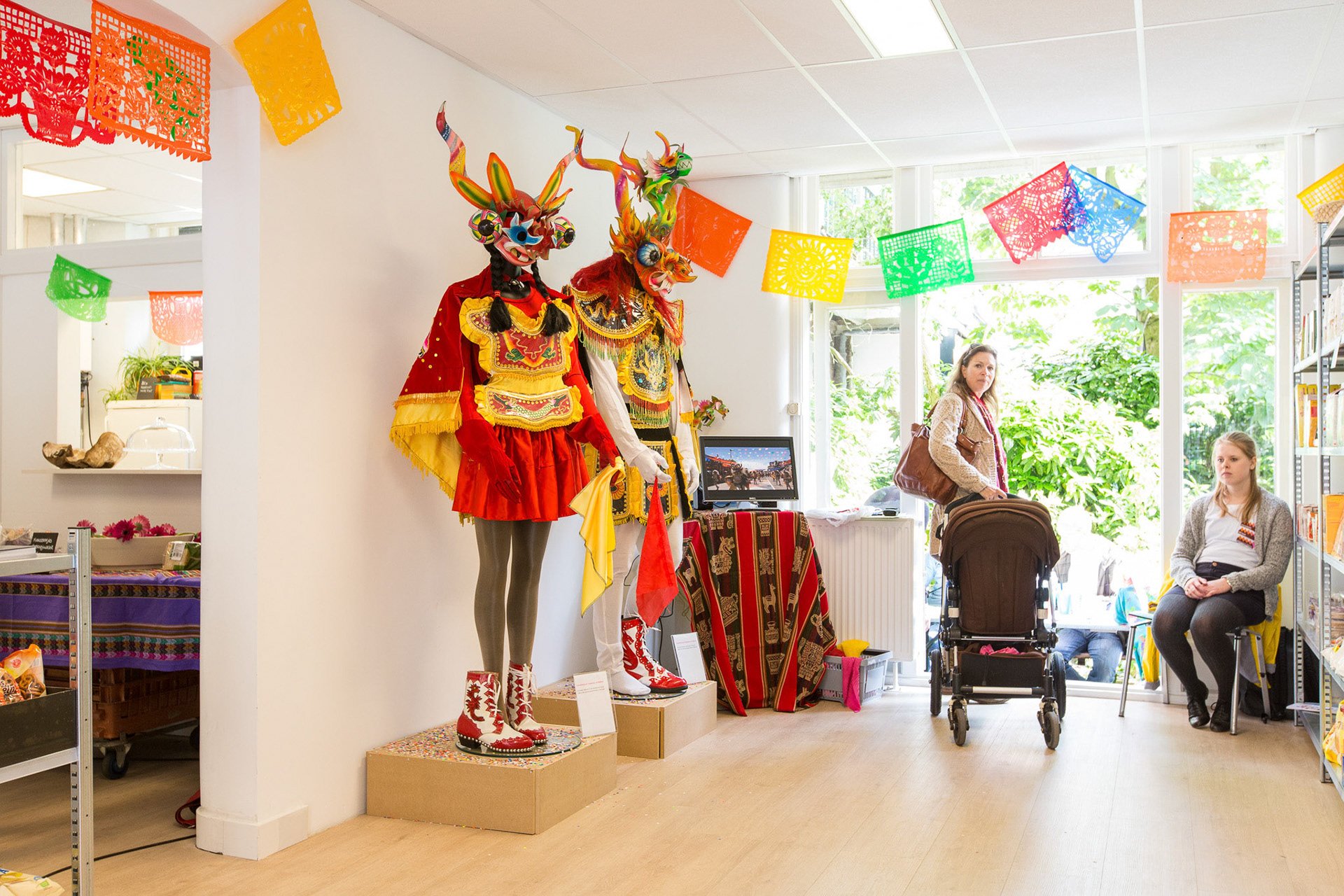 Museumstraat, Amsterdam, Tropenmuseum, De Glutenvrije Winkel, Pretoriusstraat,