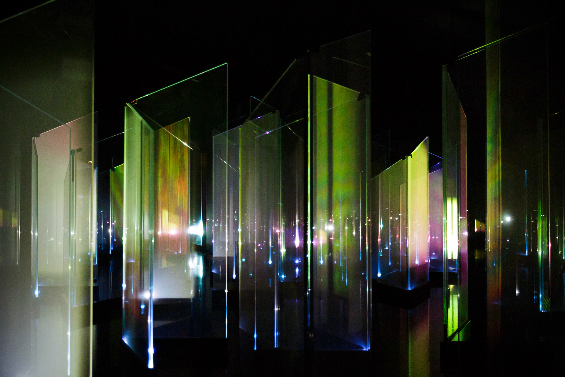 AGC, ASAHI GLASS, Glacier Formation, LUFTZUG, Milan Design Week 2015, ARTEVARCH, qubibi,