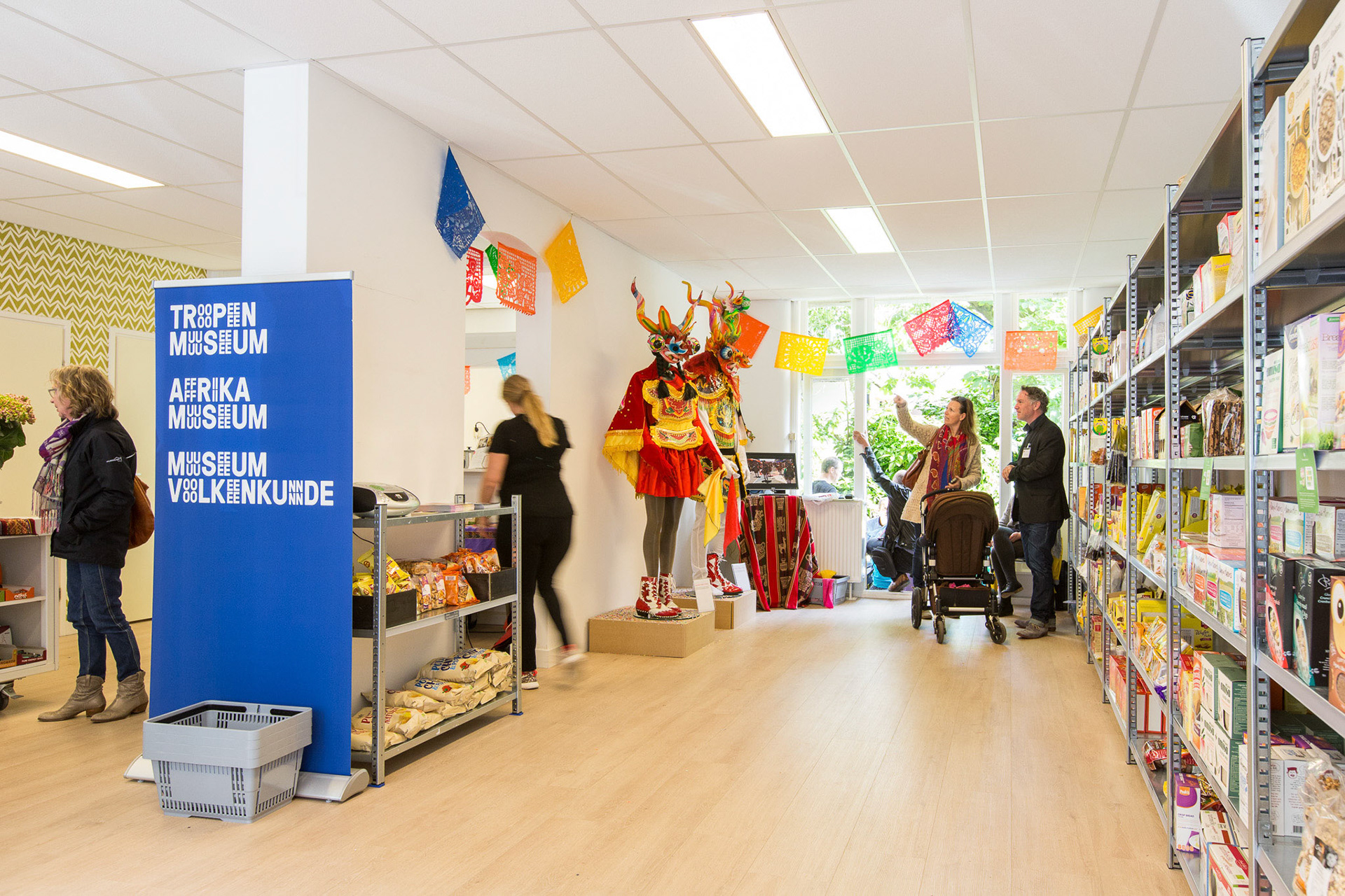 Museumstraat, Amsterdam, Tropenmuseum, De Glutenvrije Winkel, Pretoriusstraat,