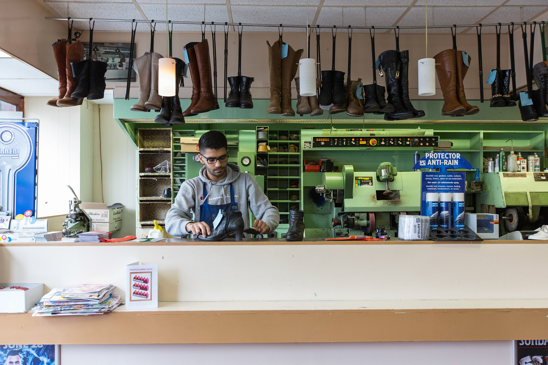 Museumstraat, Amsterdam, Het Multatuli Huis, Schoenmaker Wazgo,