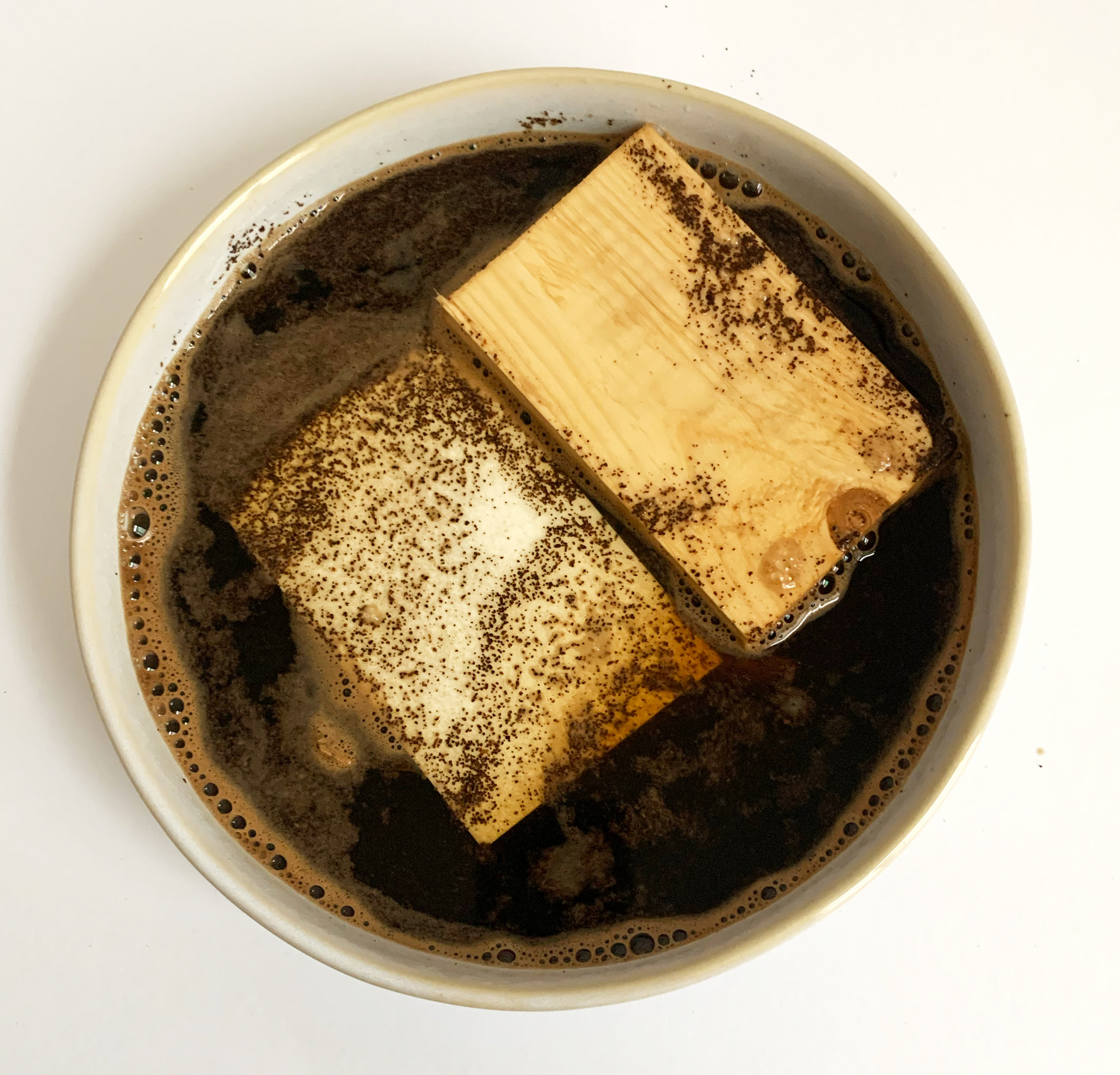 Im Kaffeebad für 20 Min ziehen lassen.