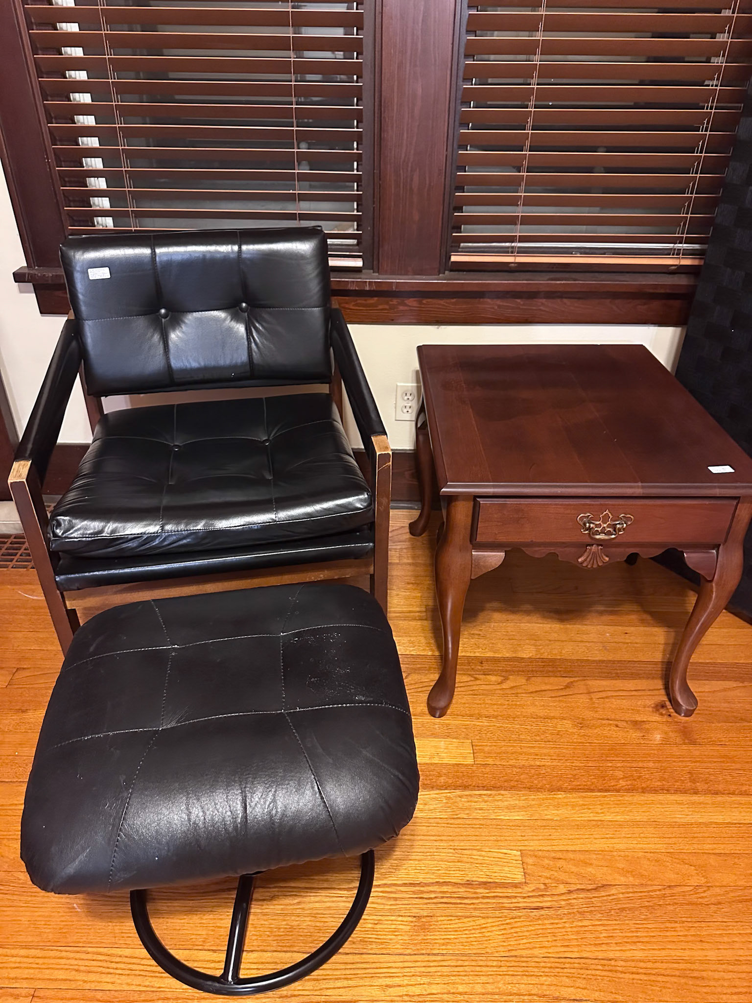 MCM Chair & Queen Anne Table