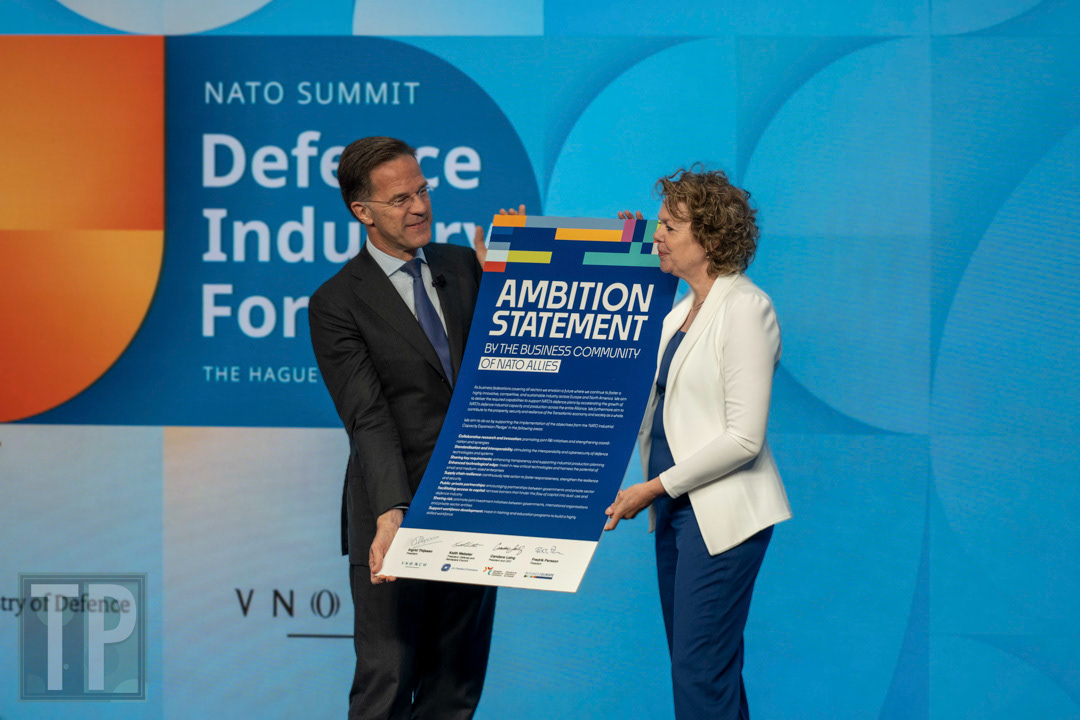 NATO Secretary General Mark Rutte receives the “Ambition Statement” from the North American and European Missions Community via Ingrid Thijssen of the Confederation of Netherlands’ Industry and Employers.