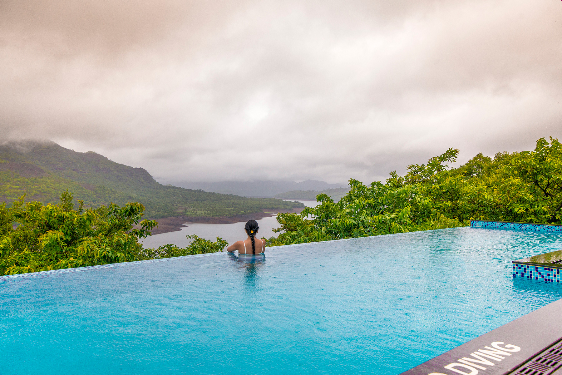 Infinity Pool, Atmantan Wellness Resort, Pune
