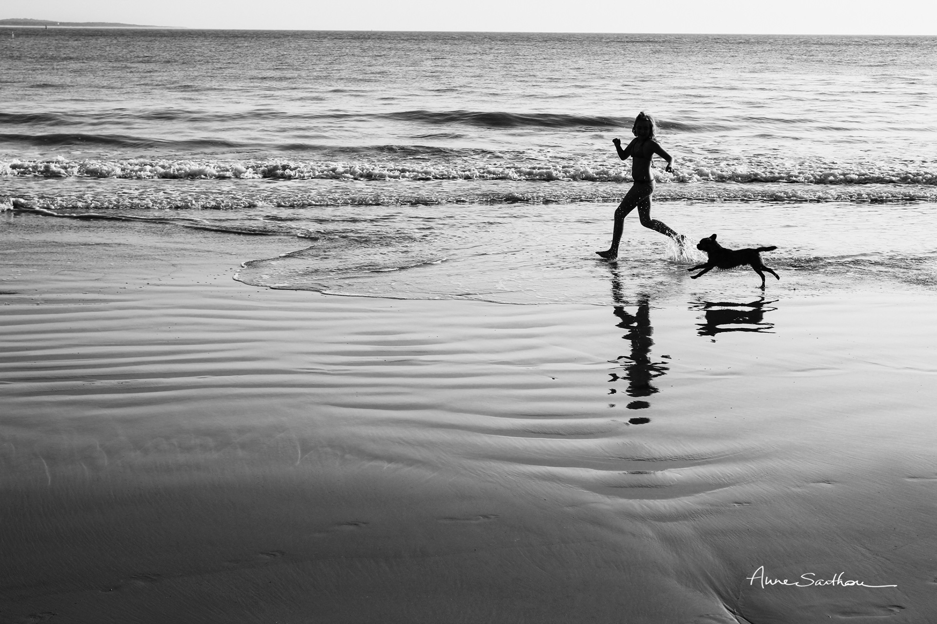 Chien et fillette