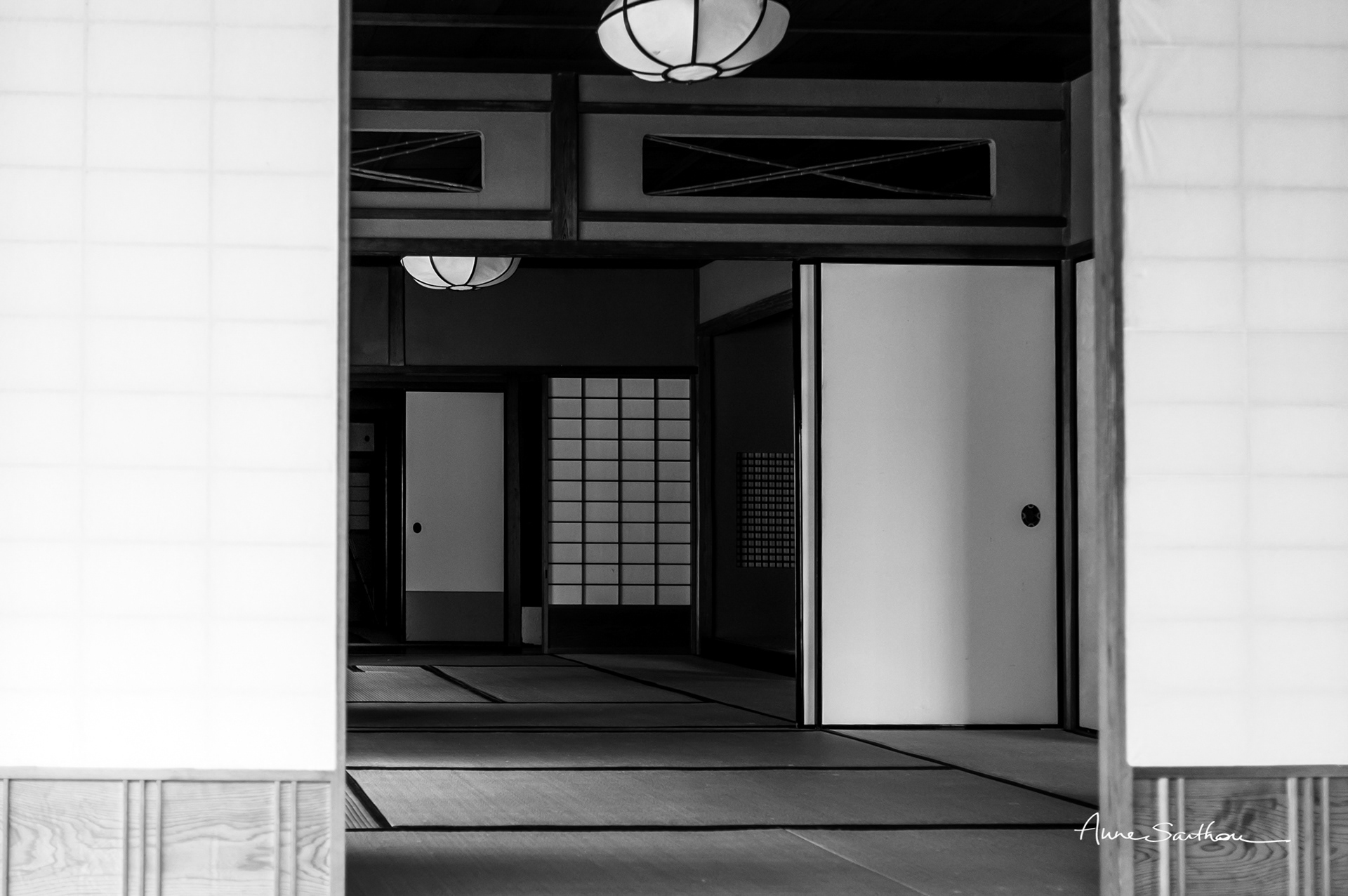Shoji