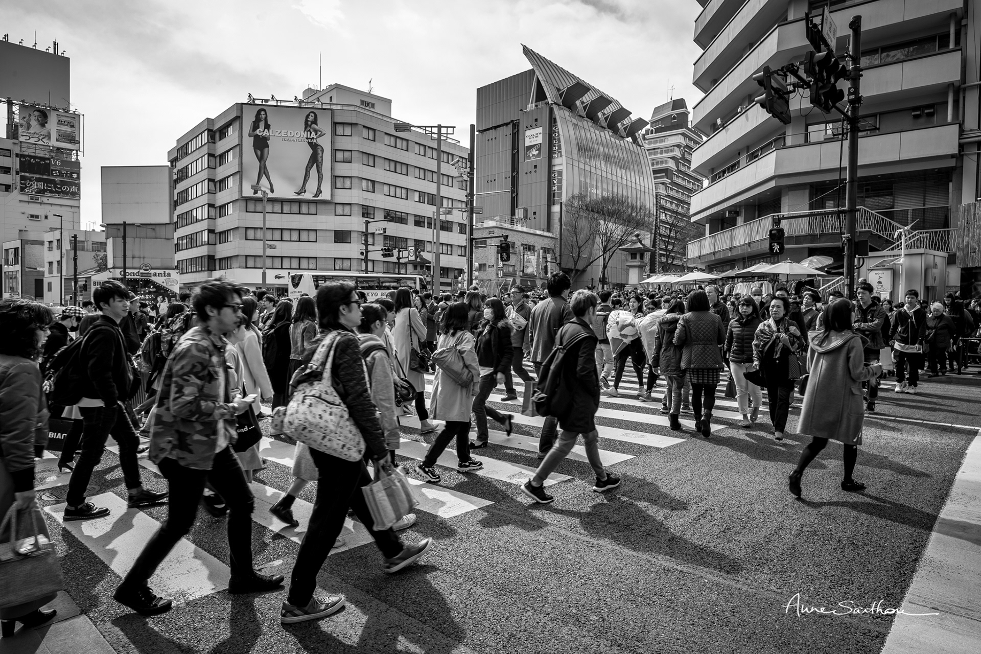 Emportée par la foule