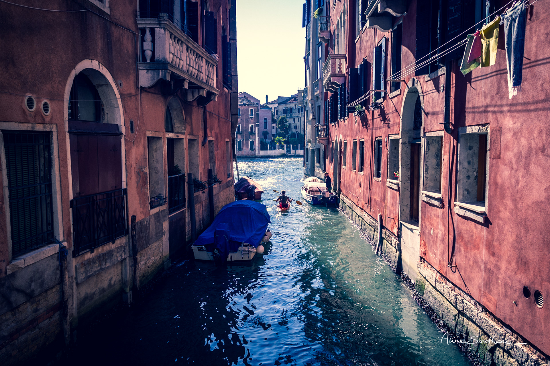 Laisse les kayaks à Venise