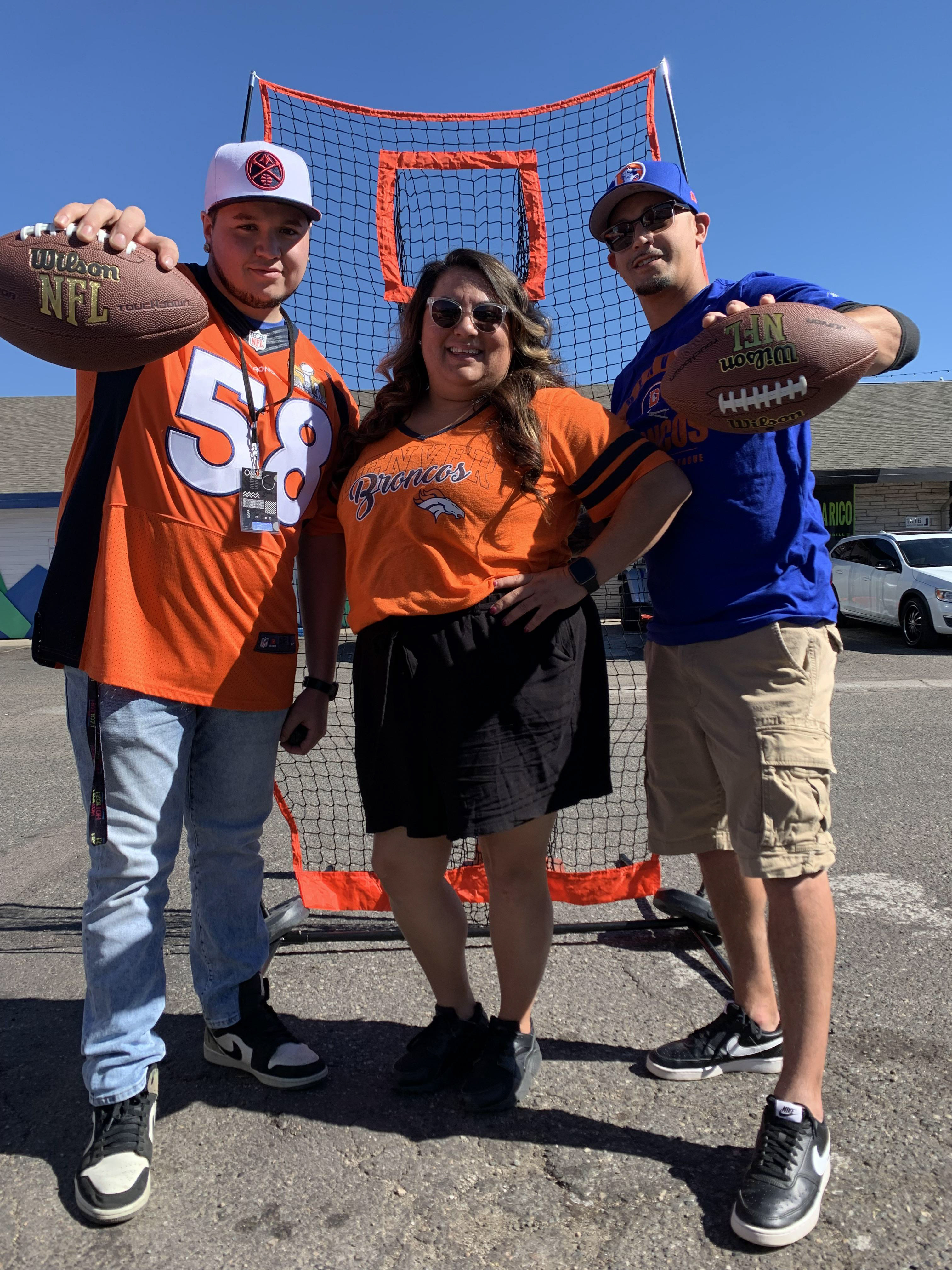 Flo107.1/Denver Bronco Game Promotion