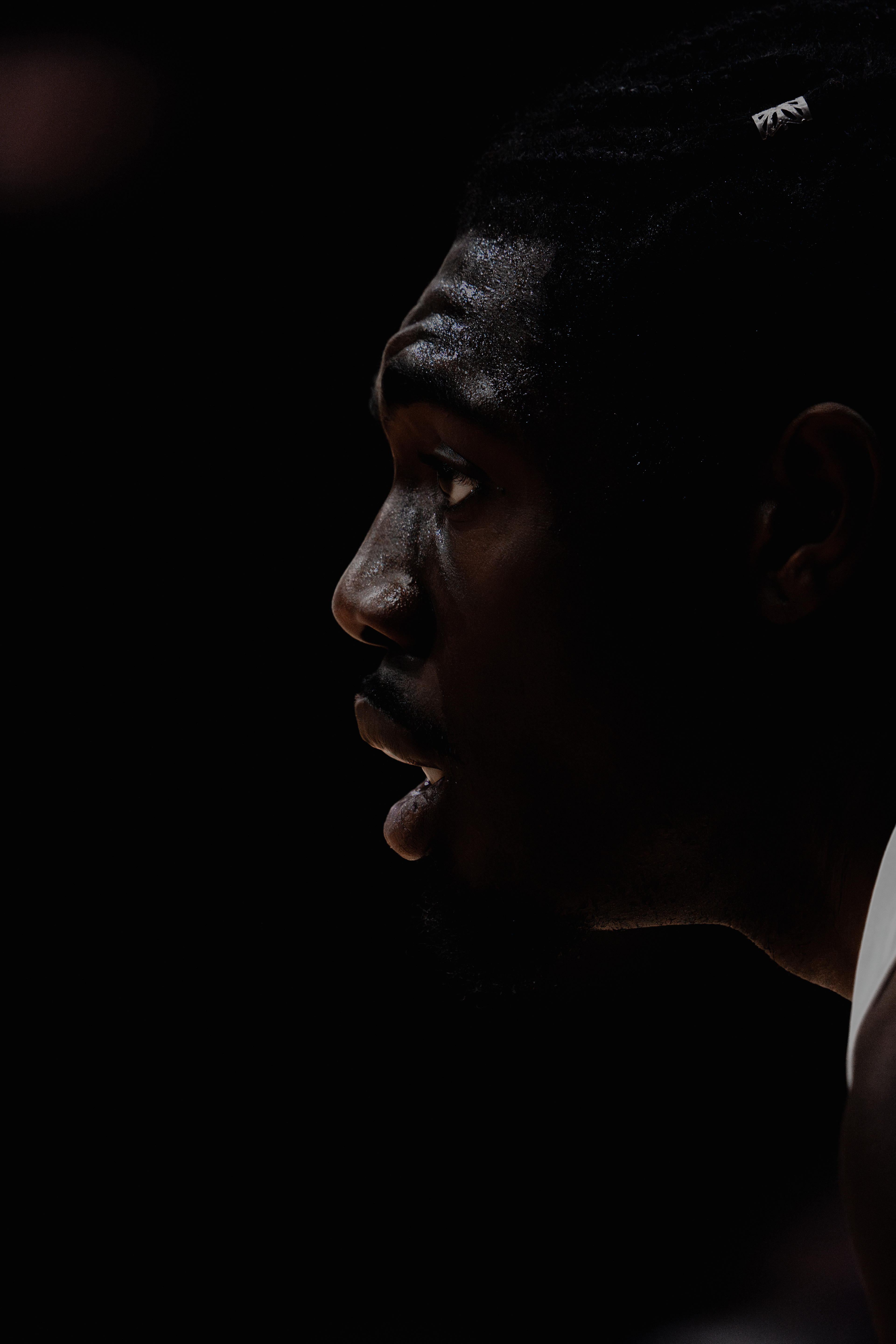 Pip focused on the basketball game action at Paris basket XIV