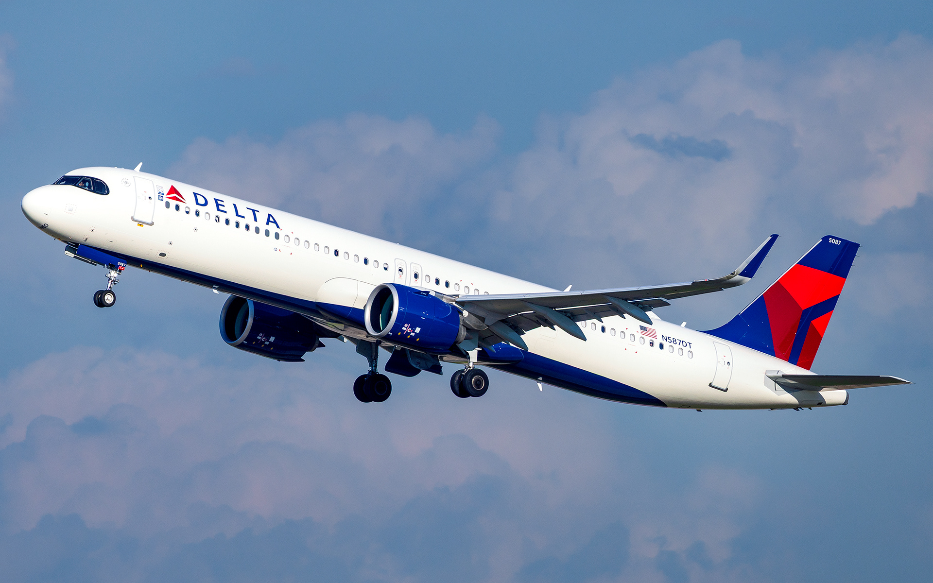 Delta Airbus A321neo in Charlotte, NC