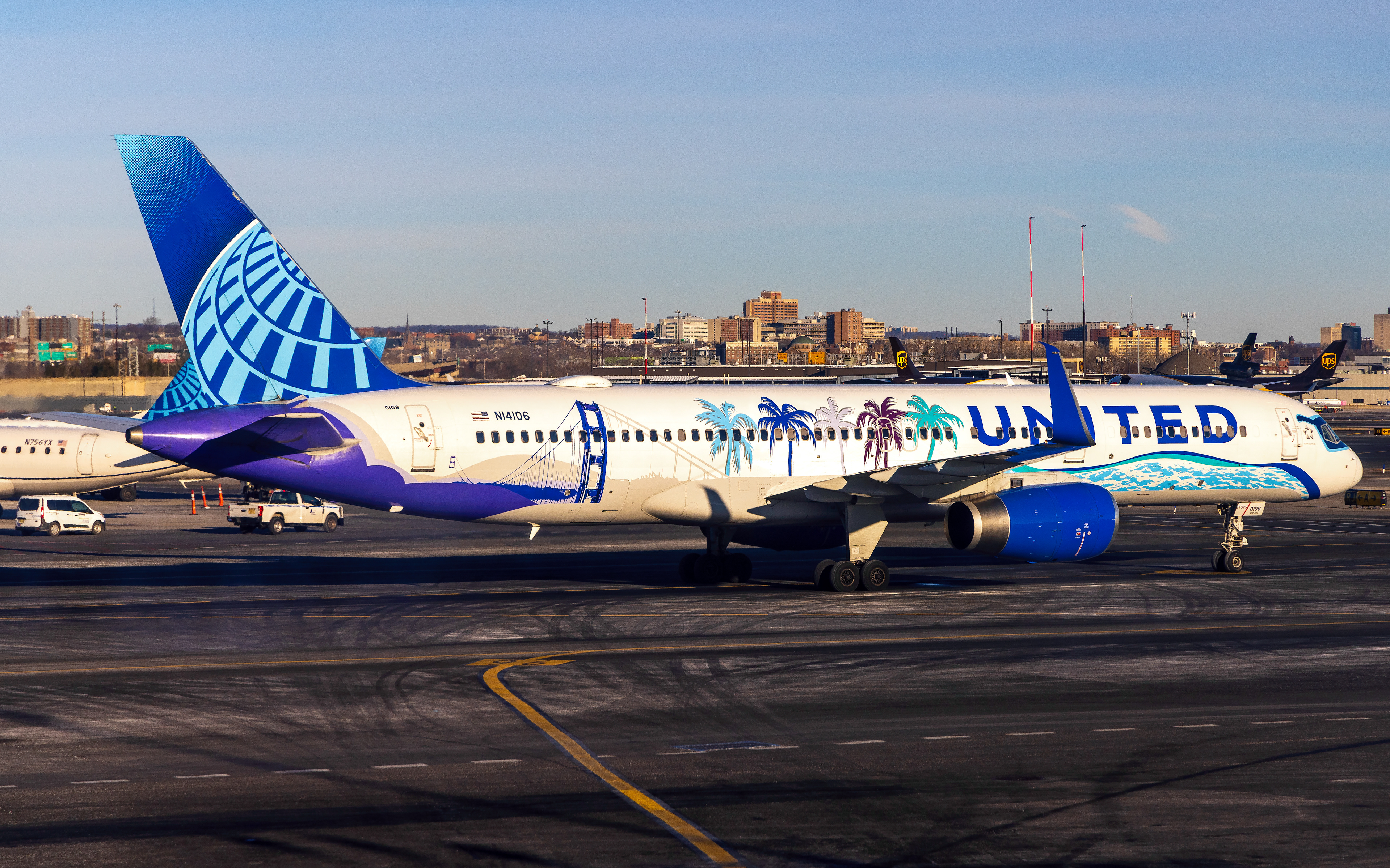 United Boeing 757-200 in New York (EWR) - Her Art Here California Livery
