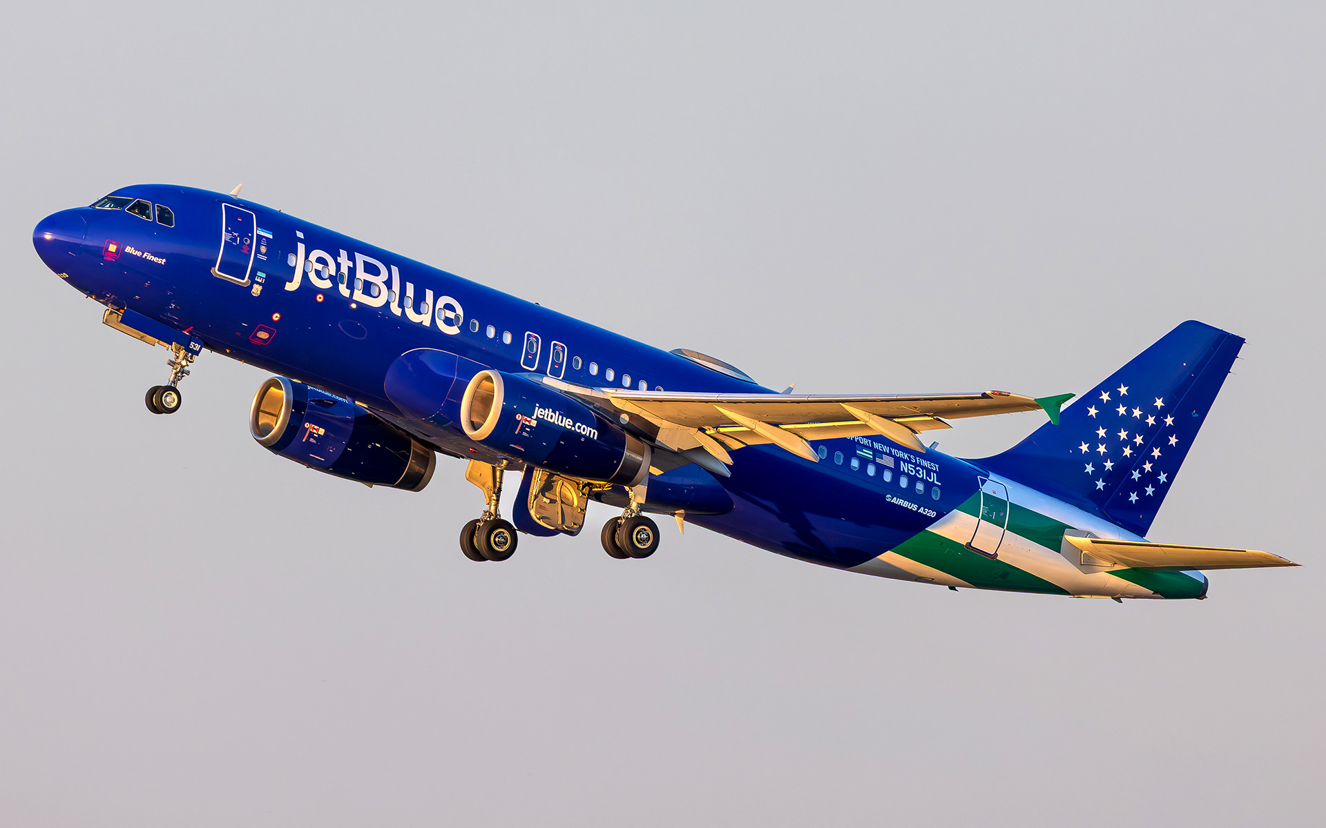 JetBlue Airbus A320 in Boston, MA - NYPD Livery
