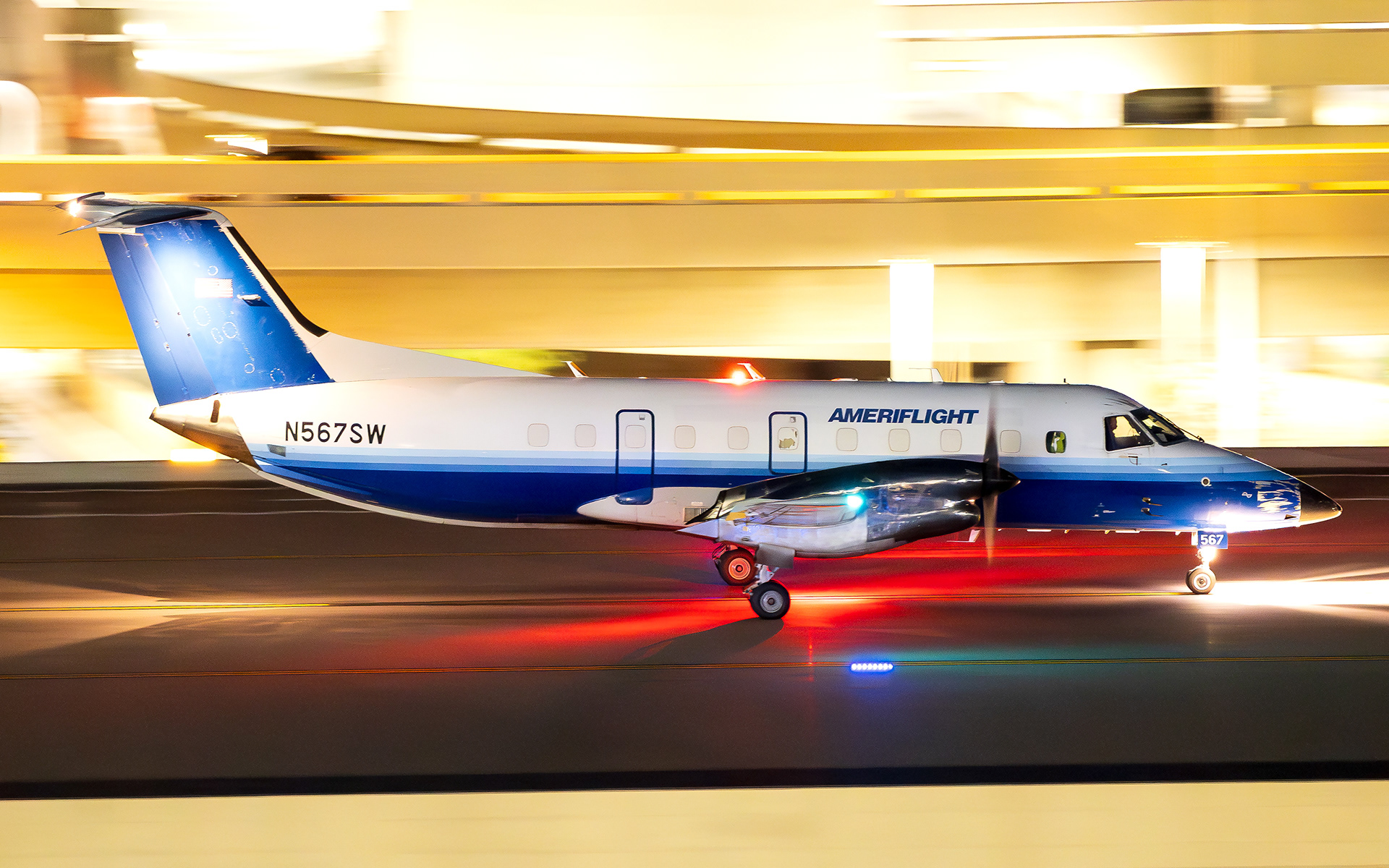 Ameriflight Embraer E-120 in Phoenix, AZ