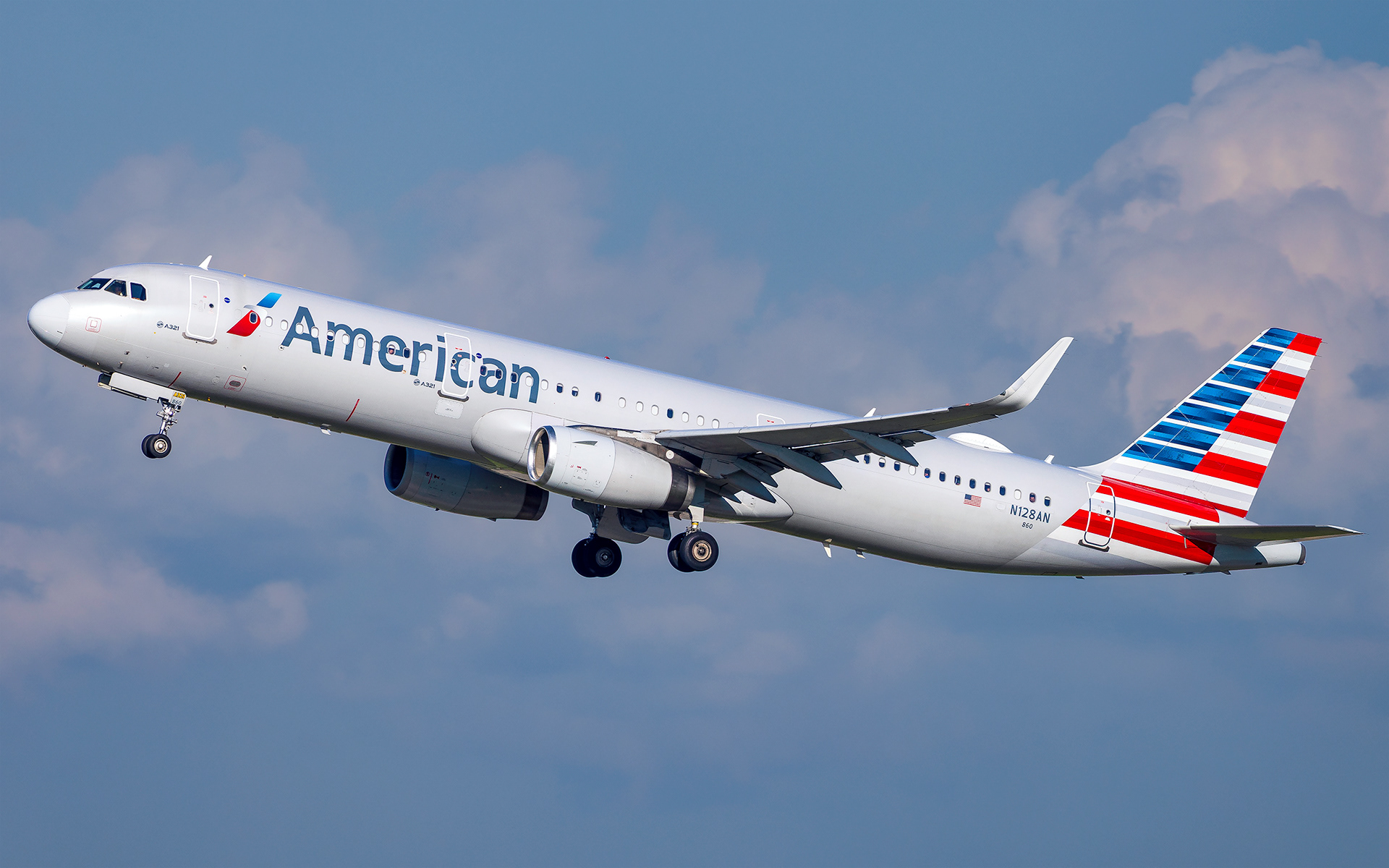 American Airbus A321 in Charlotte, NC