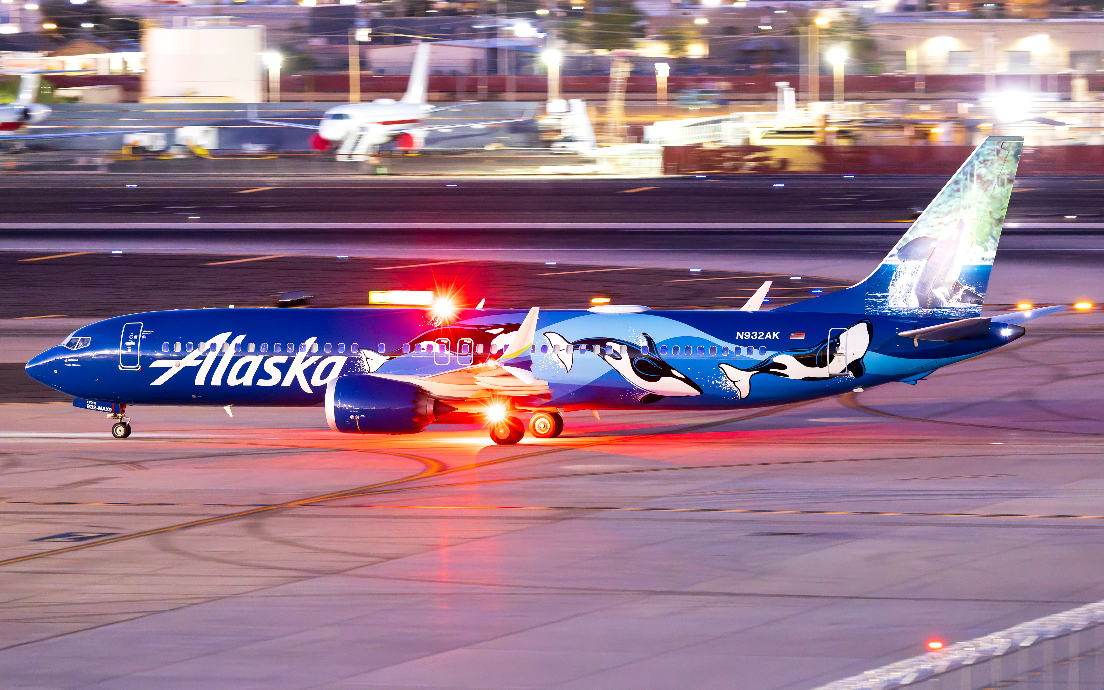 Alaska Boeing 737 MAX 9 in Phoenix, AZ - West Coast Wonders Livery