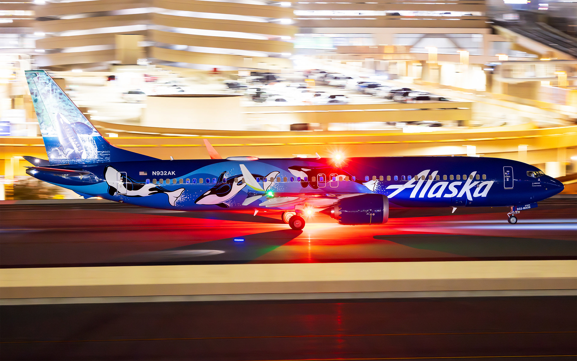 Alaska Boeing 737 MAX 9 in Phoenix, AZ - West Coast Wonders Livery