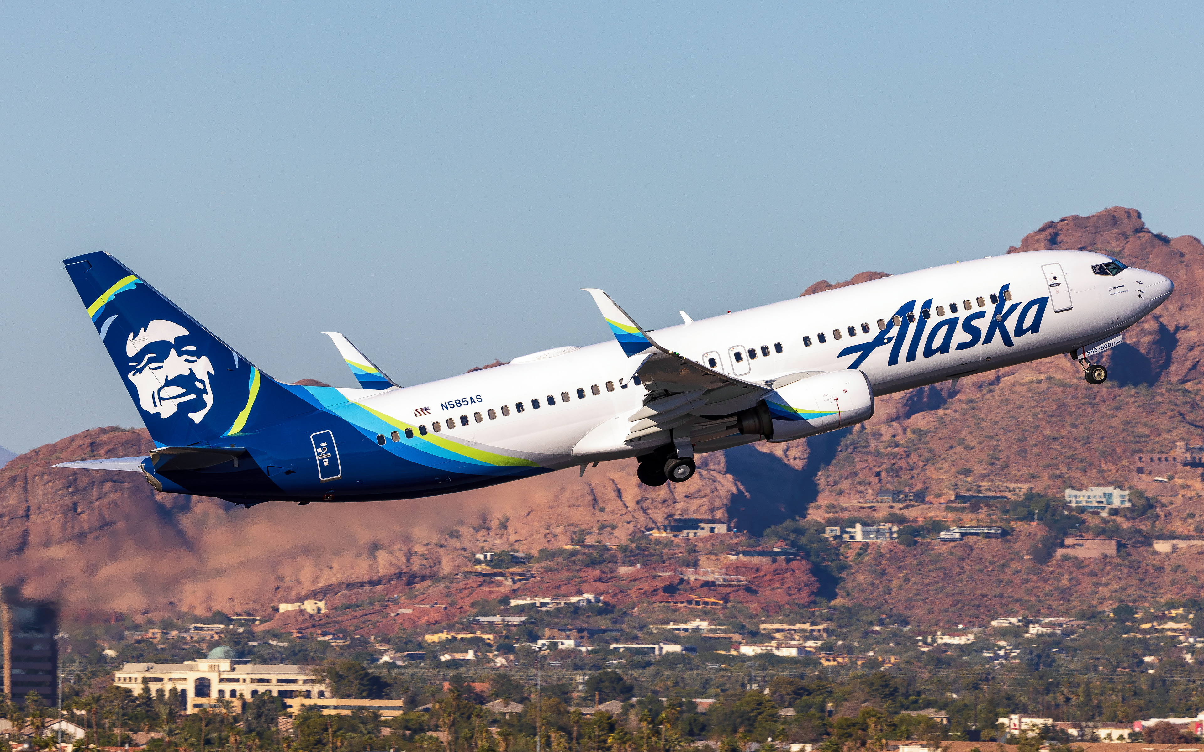 Alaska Boeing 737-800 in Phoenix, AZ