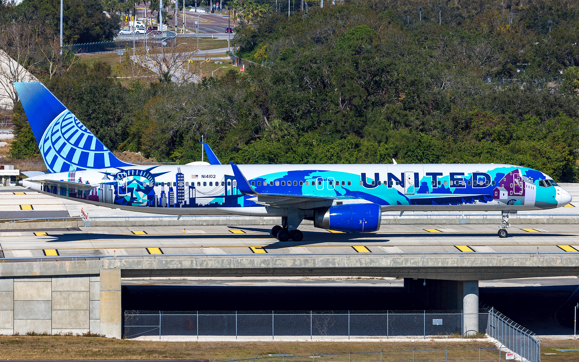 United Boeing 757-200 in Tampa, FL - Her Art Here New York Livery