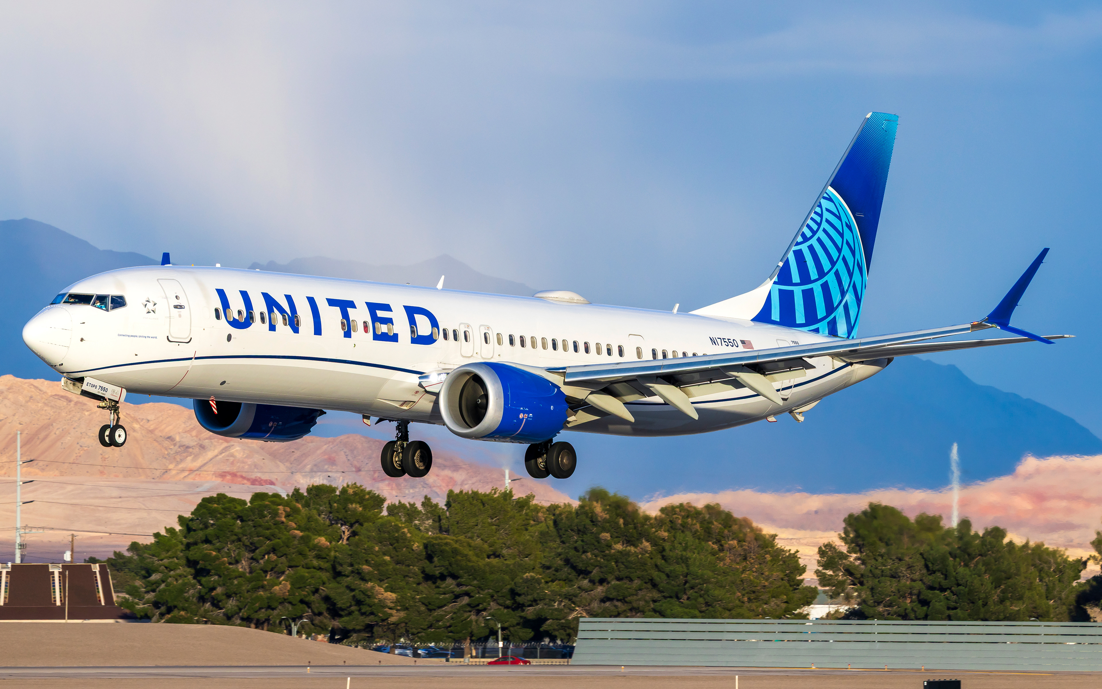 United Boeing 737 MAX 9 in Las Vegas, NV