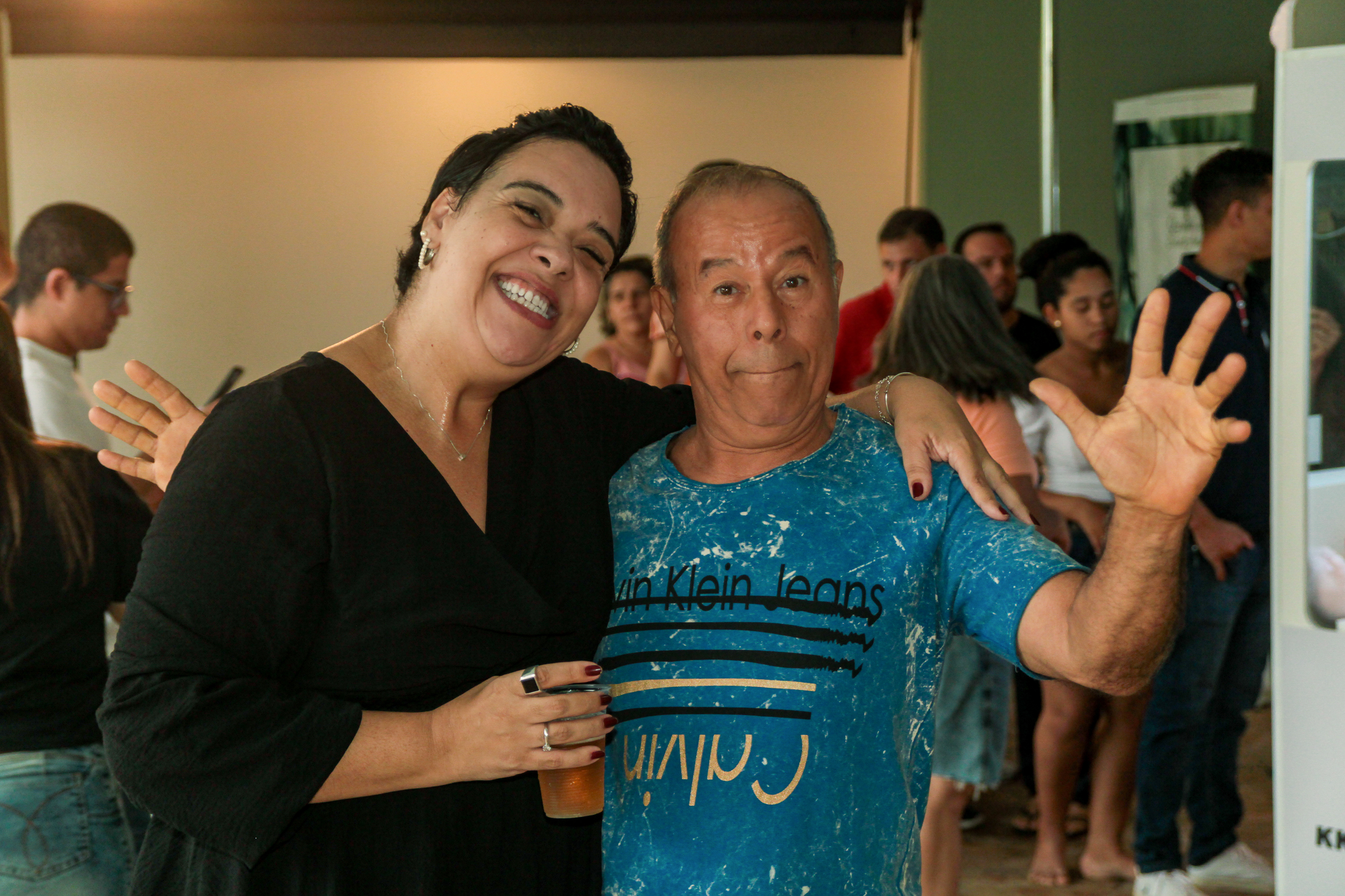 Celebrando resultados empresa 2024.