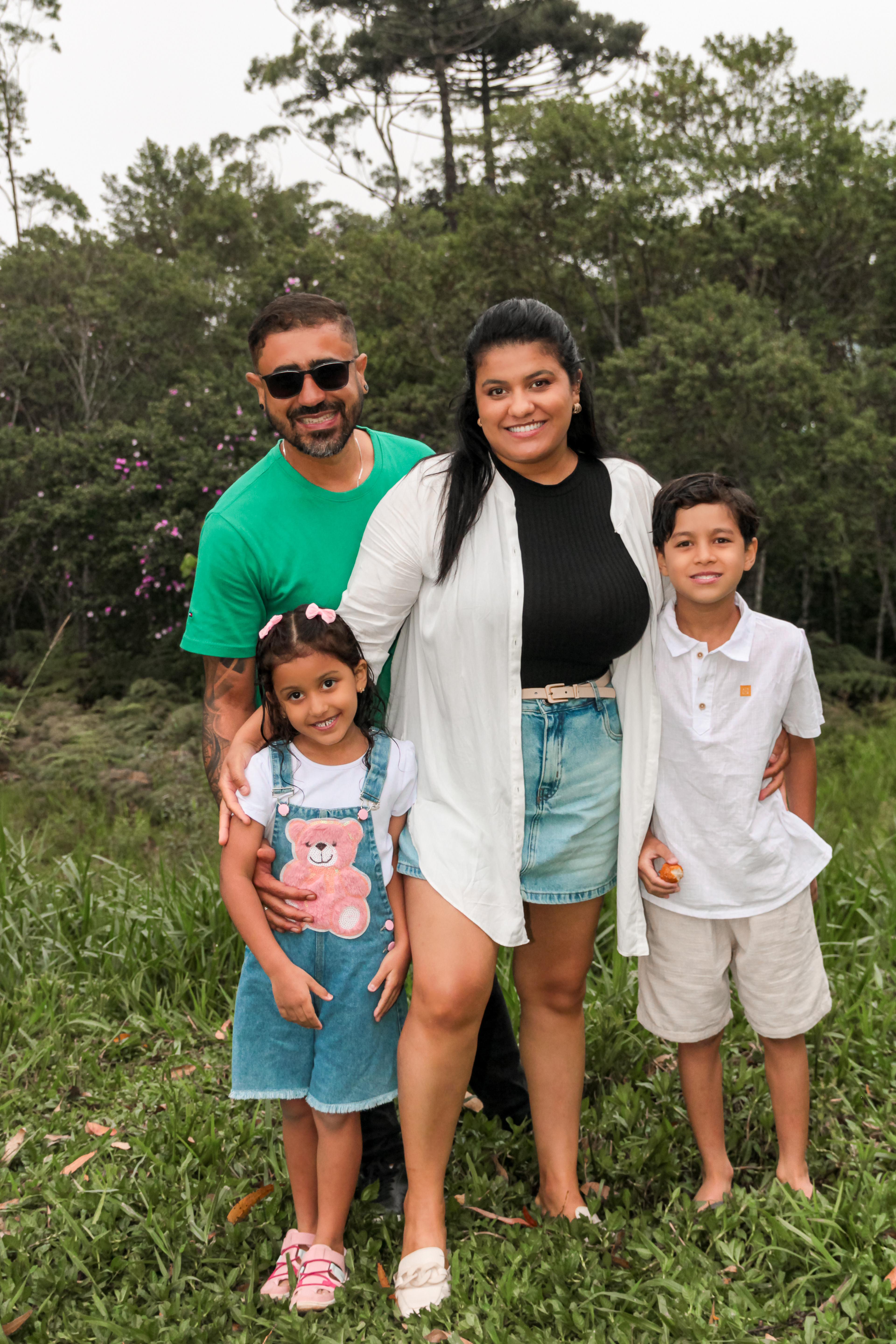 Celebrando resultados empresa 2024.