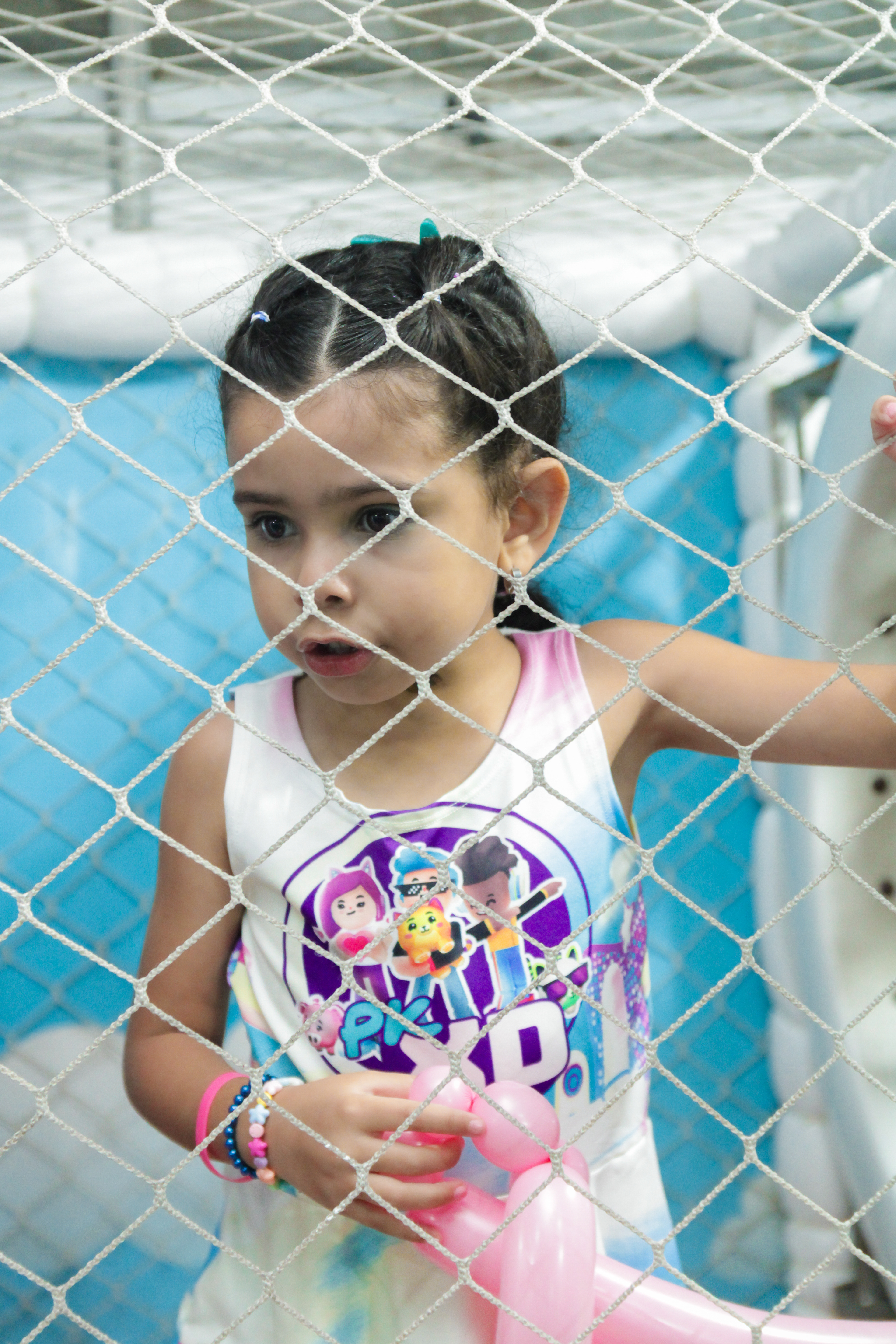 Crianças comemorando juntas, SP.