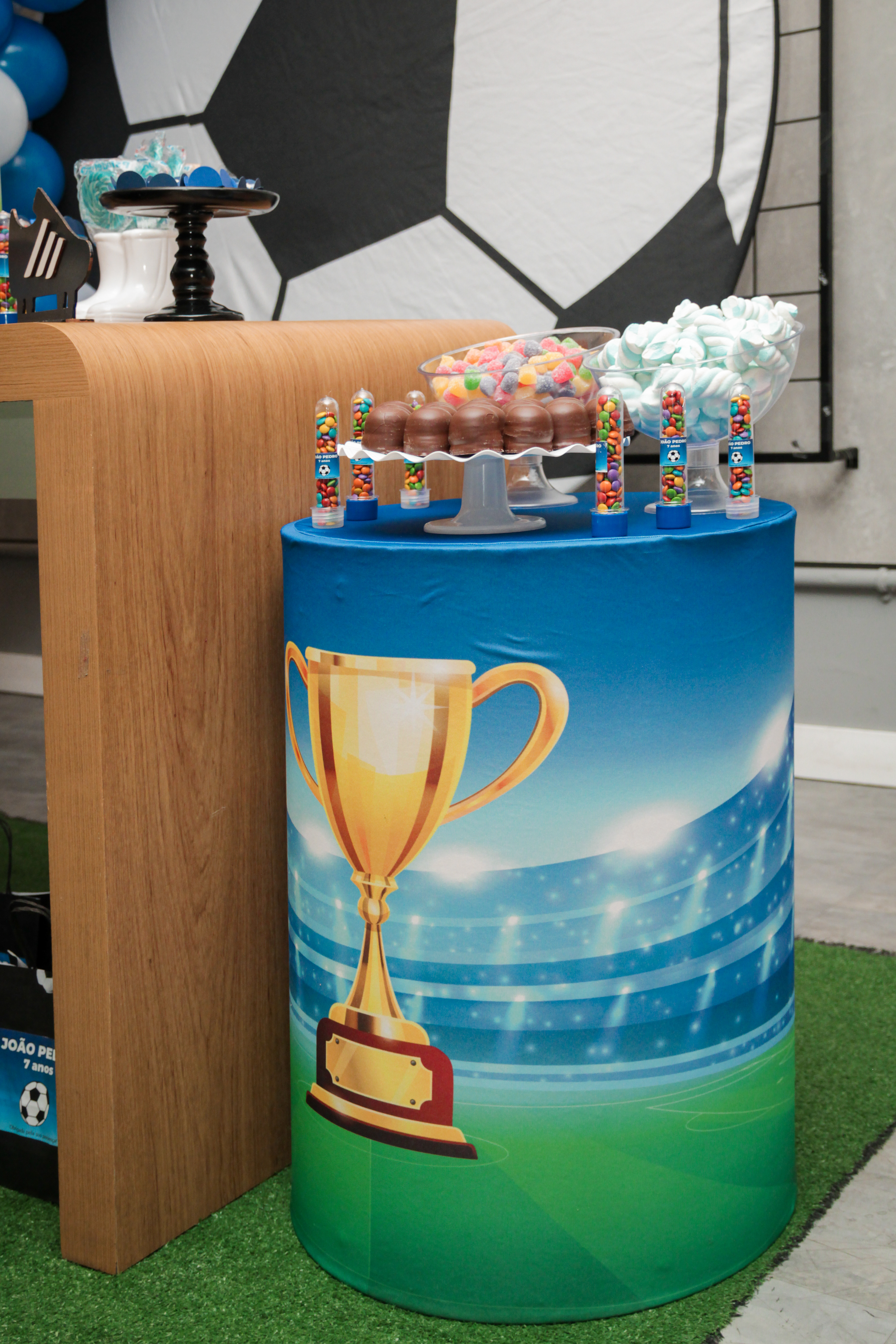 Detalhe da decoração, festa João Pedro.