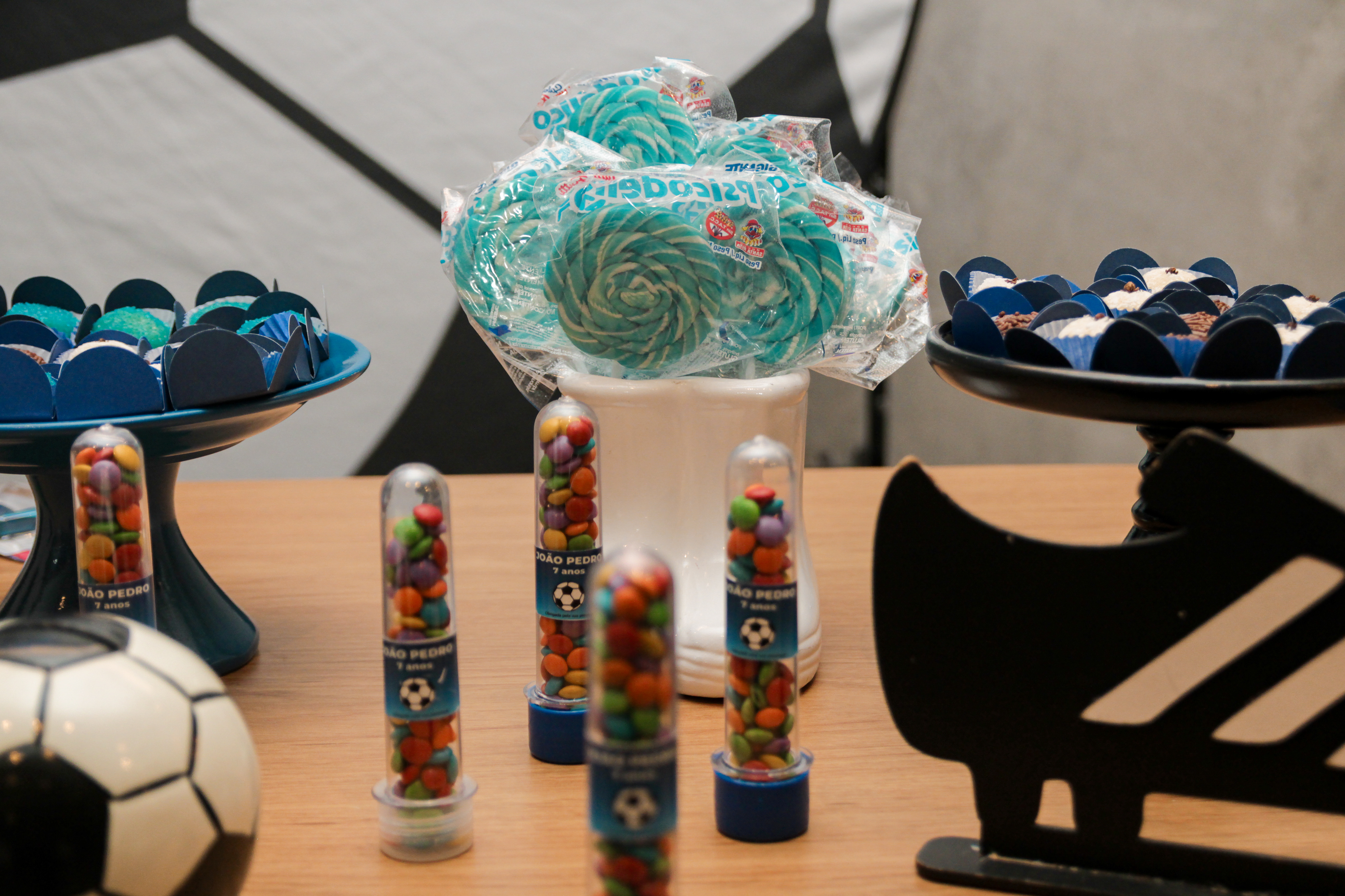 Detalhe da decoração, festa João Pedro.