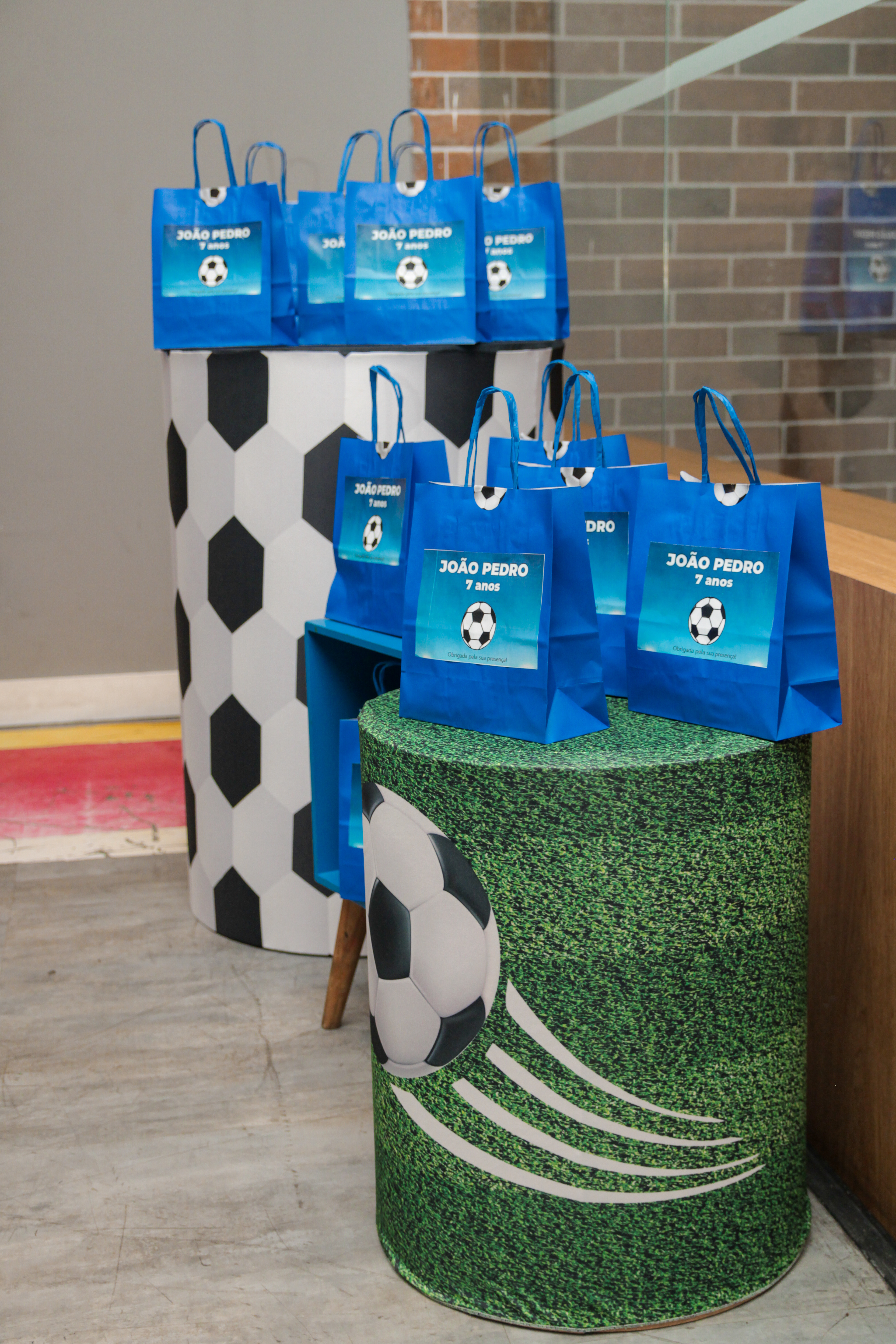 Detalhe da decoração, festa João Pedro.