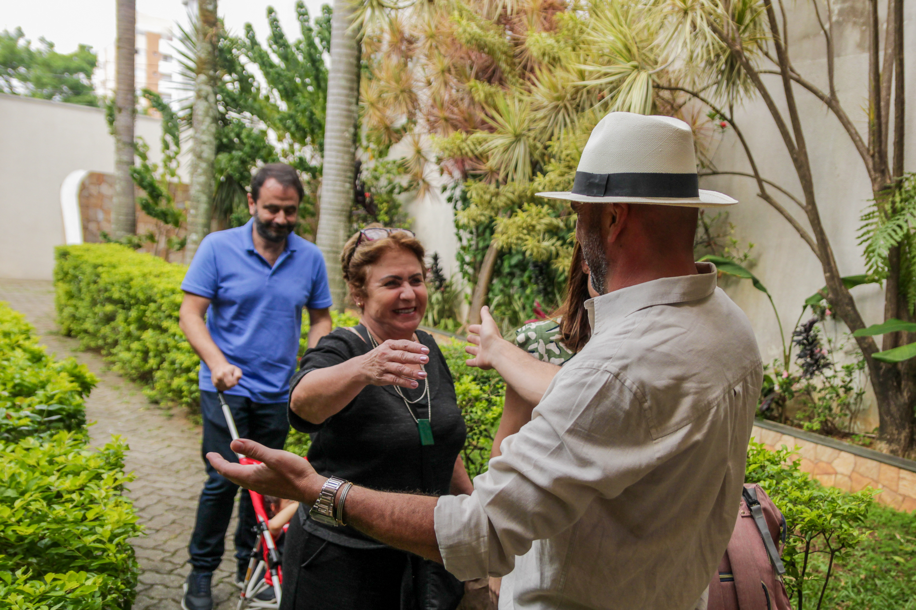 Registro espontâneo da festa do Odílio Junior.