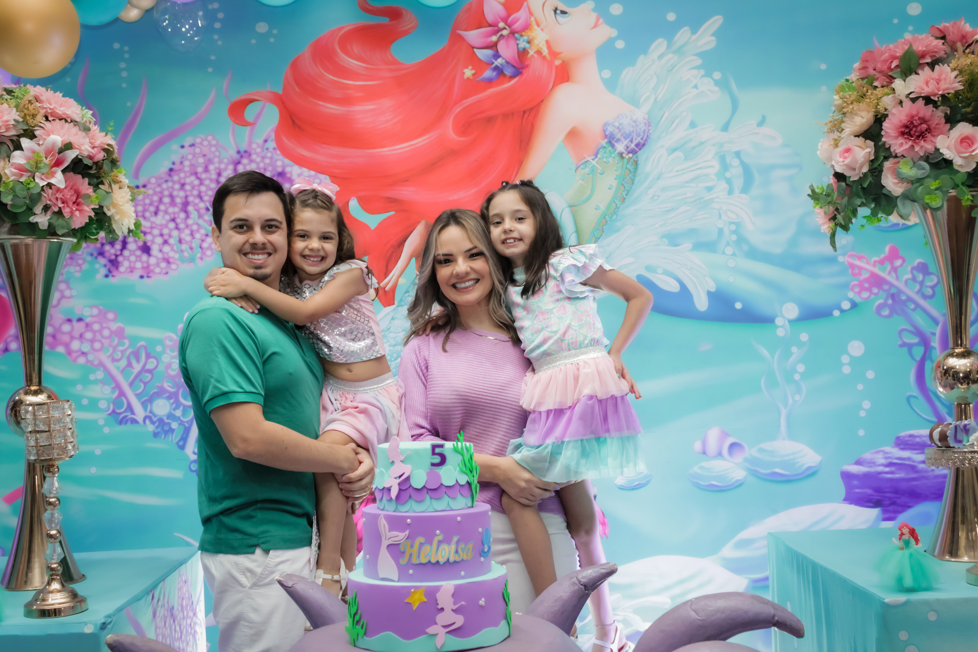 Pais e Heloísa comemorando aniversário, SP.