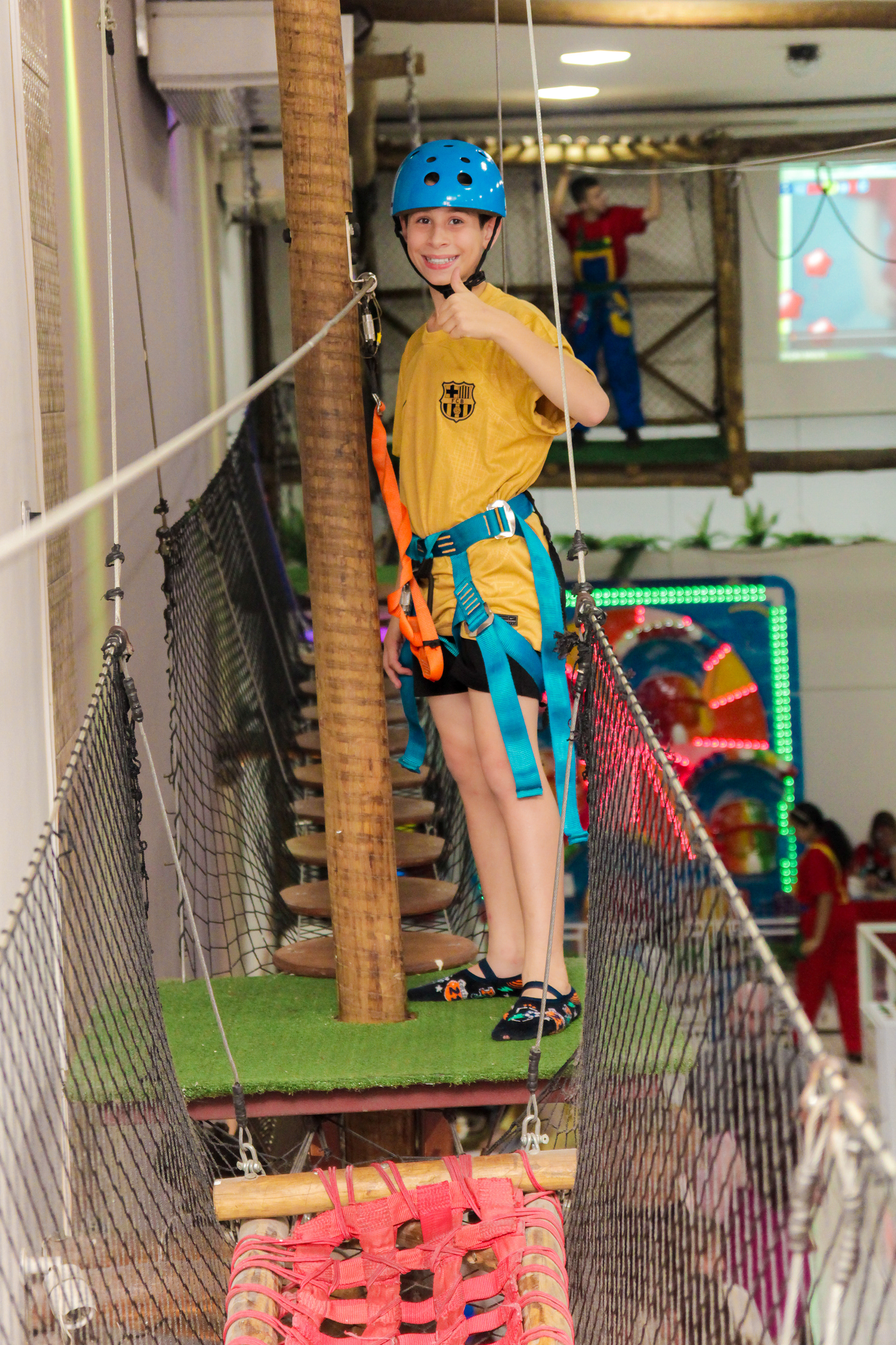Criança brincando na festa do Homem-Aranha SP.