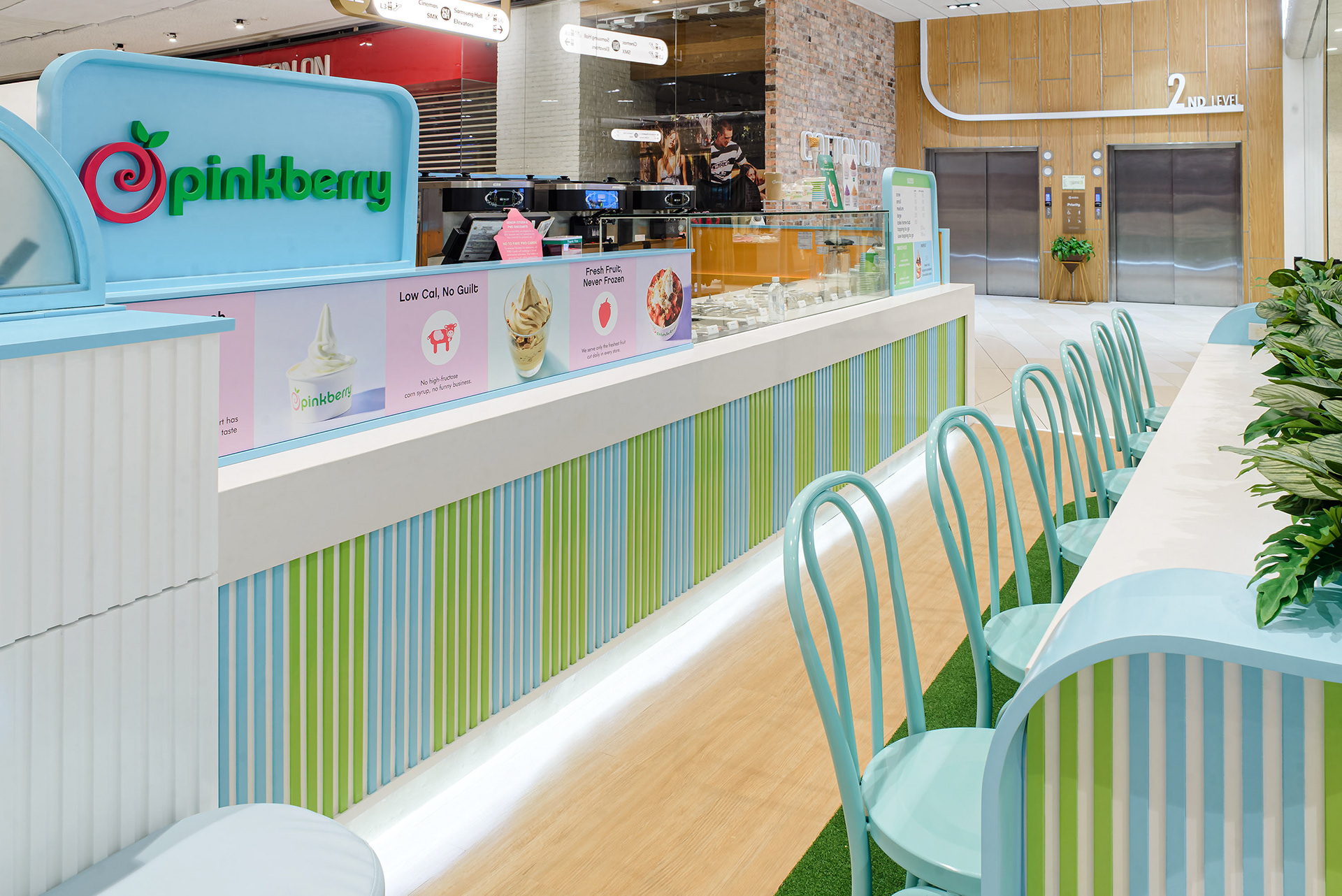 Pinkberry, SM Aura