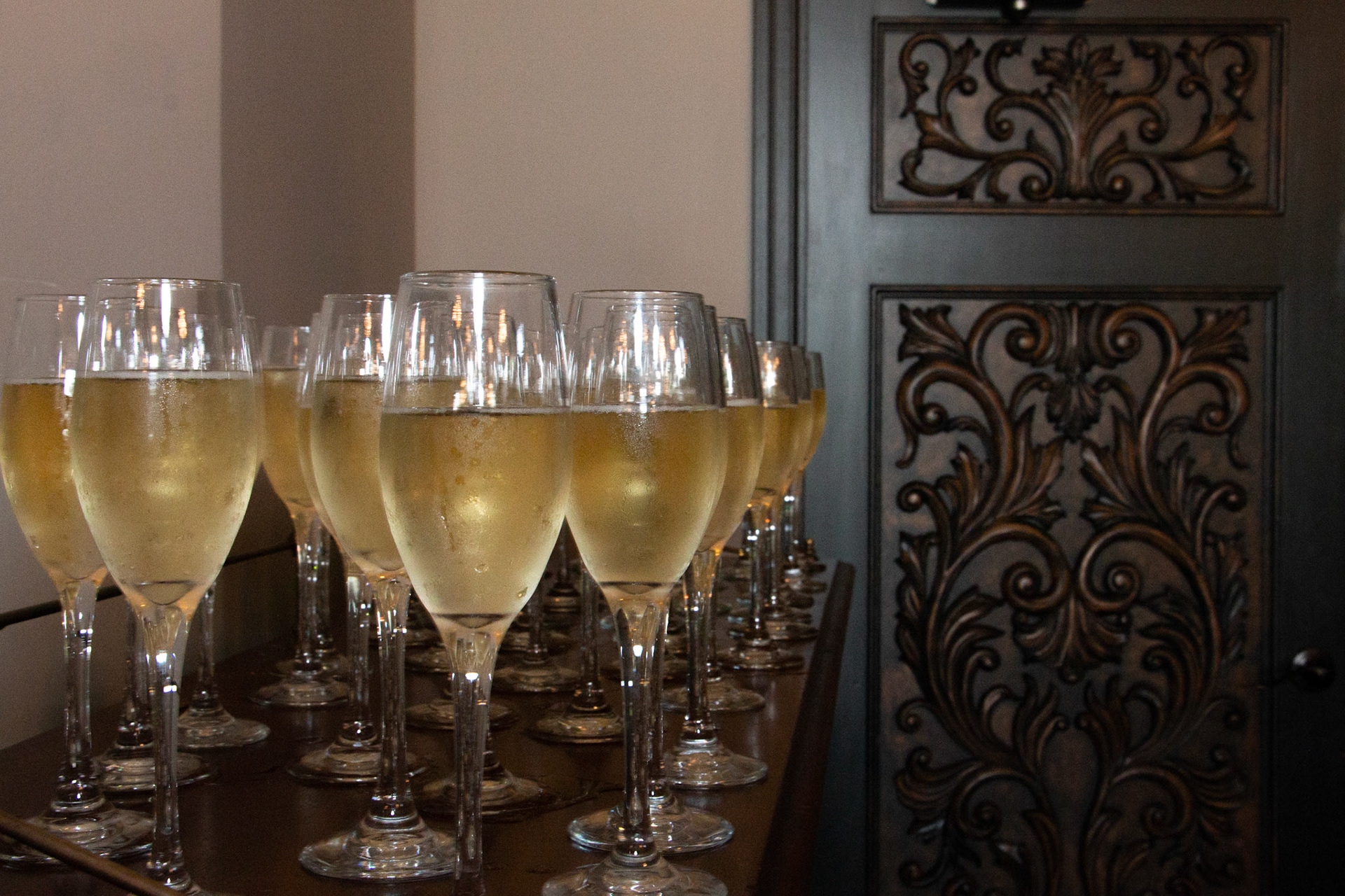 Wedding at Avanti Mansion, Hamburg, NY, champagne.