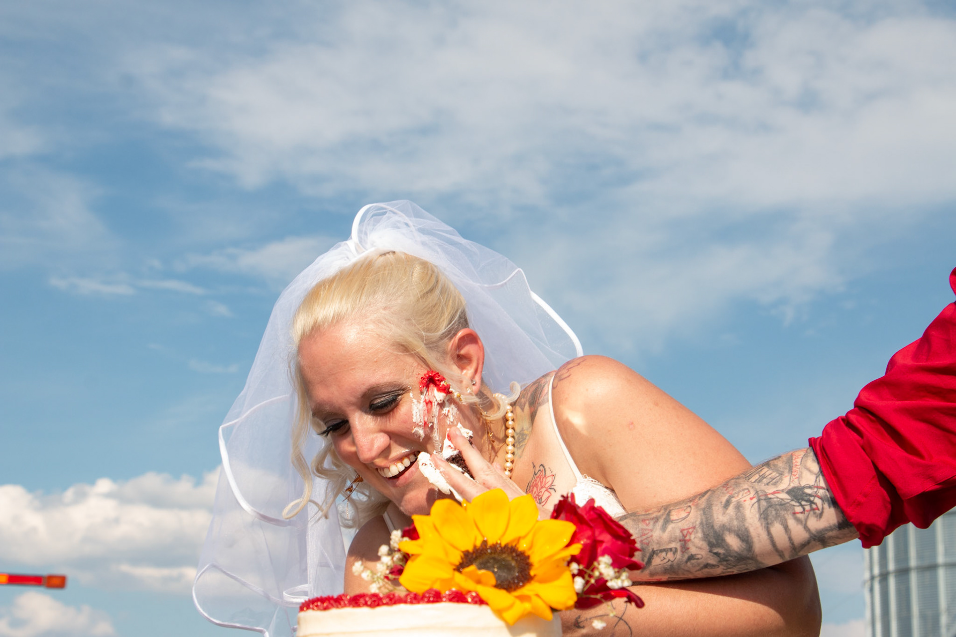 Wedding, cake cutting, Sunflowers of Sanborn, NY.