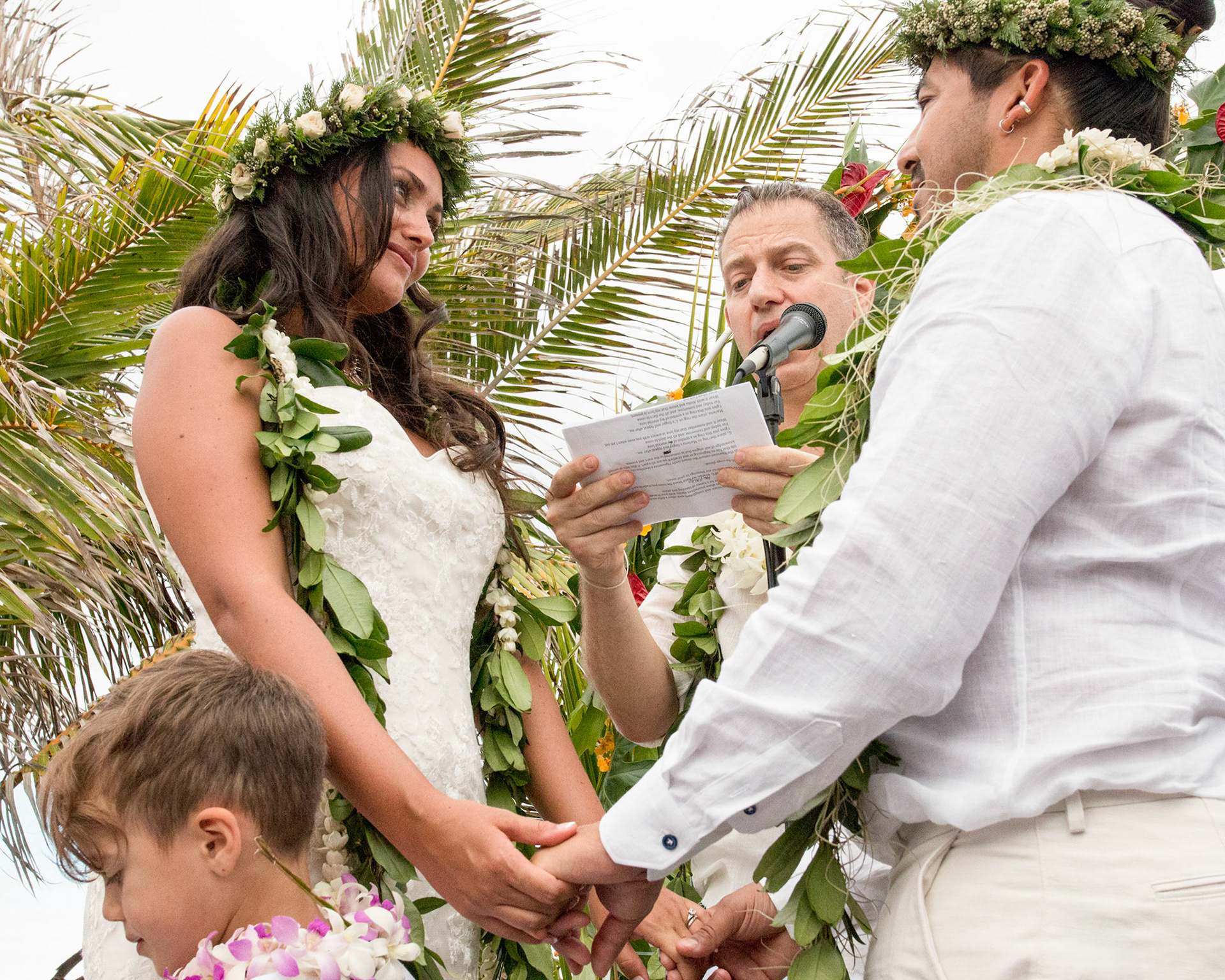 Wedding ceremony, Hawaii, black sand beach, couple.