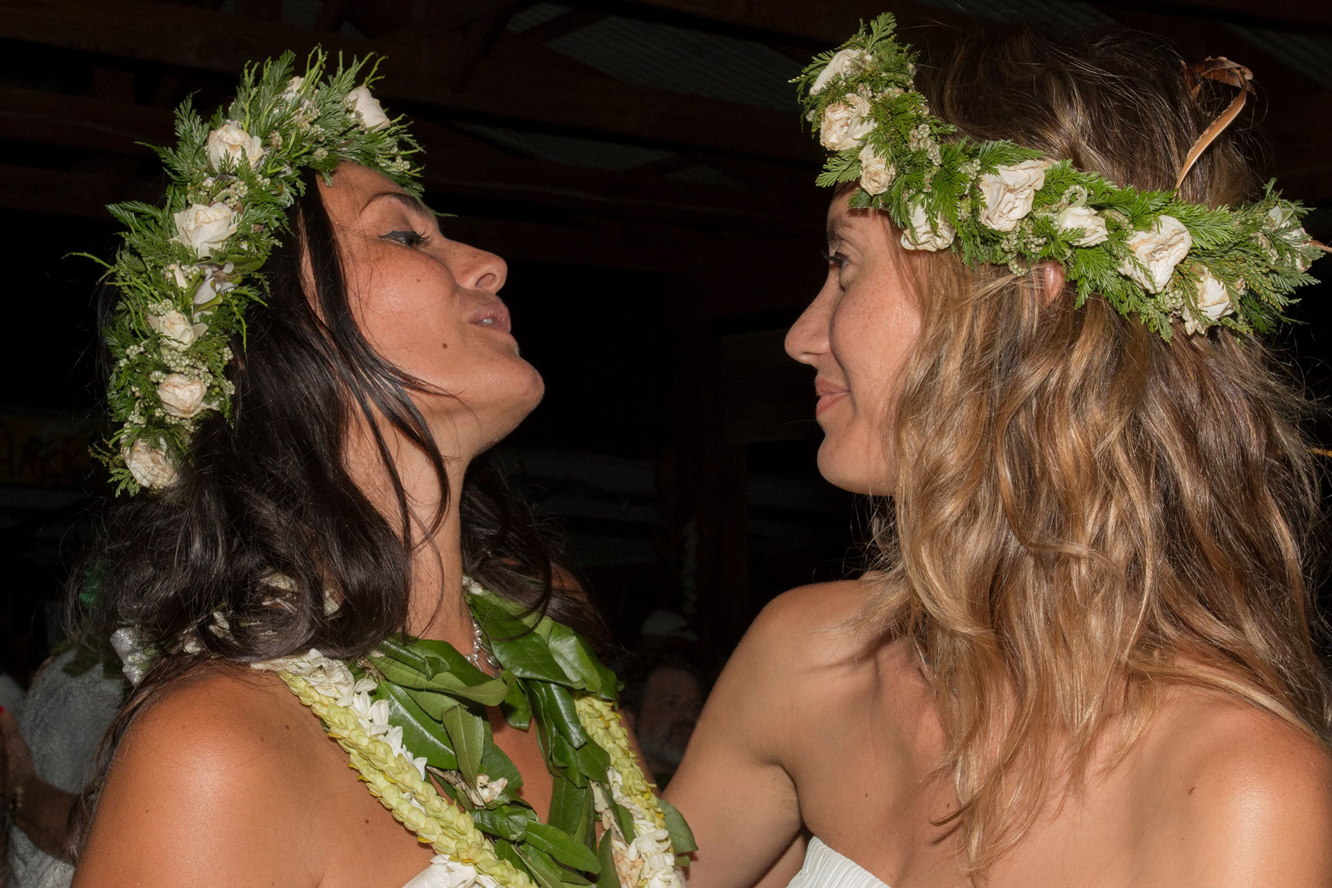 Wedding reception, Hawaii, Kalapana Awa Bar.