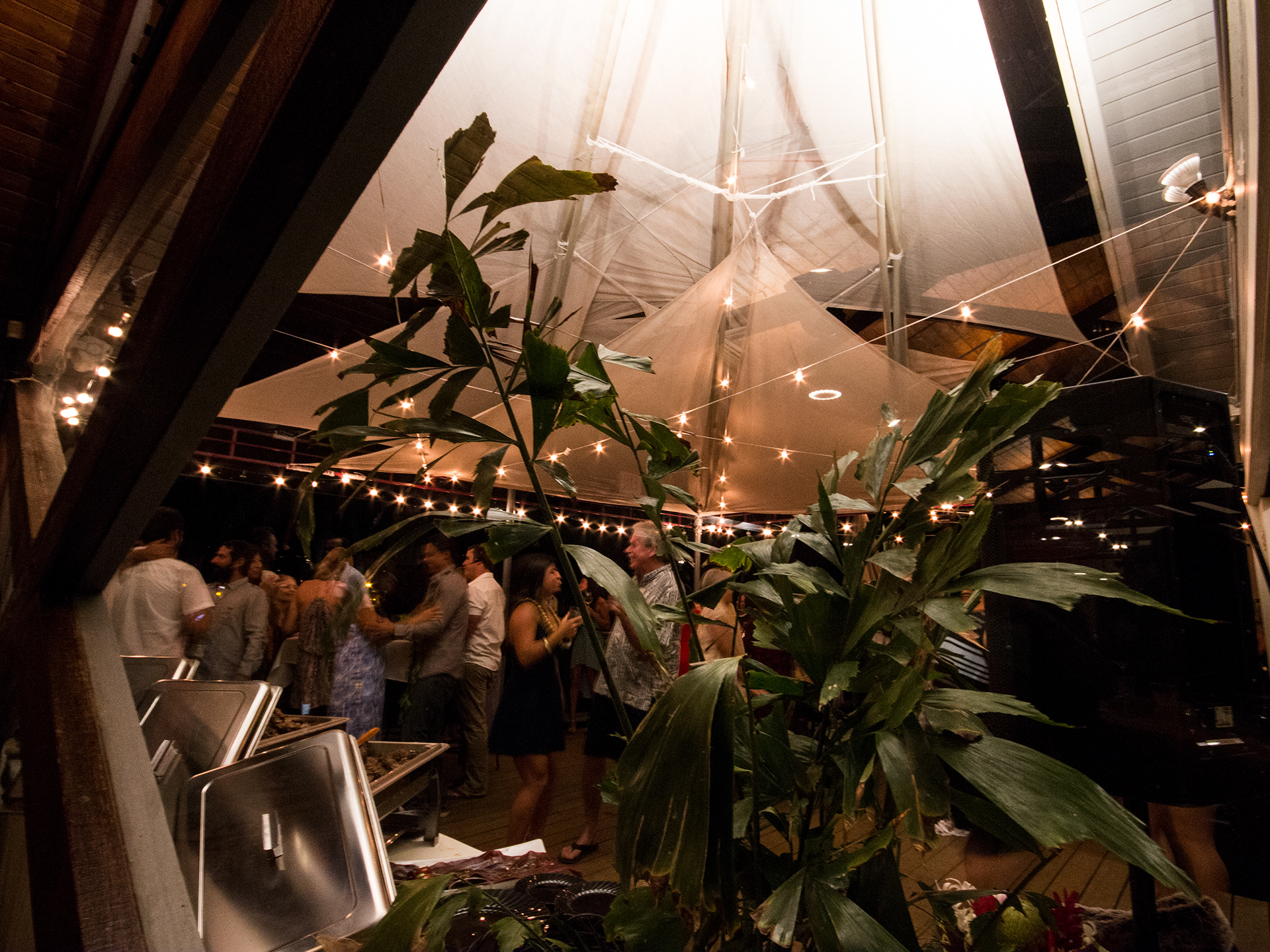 Wedding decor, venue shoot, Daylight Mind cafe, Hawaii.
