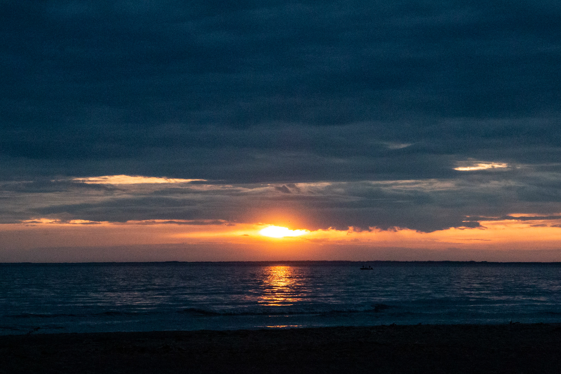 Moody sunset at Woodlawn Beach, Hamburg NY.