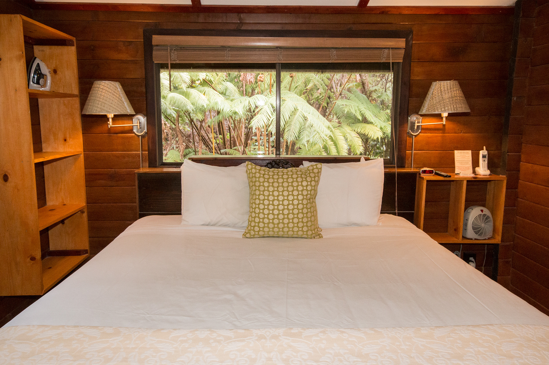 Room rentals at Chalet Kilauea, Volcano HI.Room rentals at Chalet Kilauea, Volcano HI.