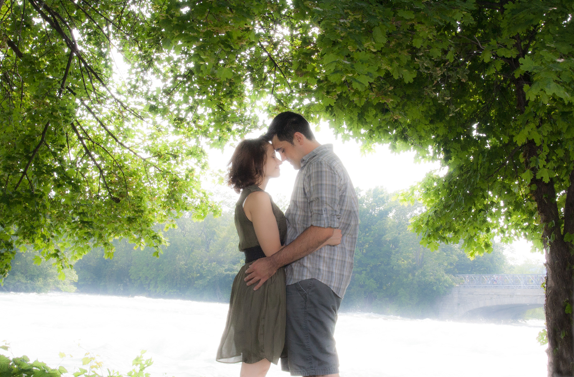 Engagement photo session, Niagara Falls NY.