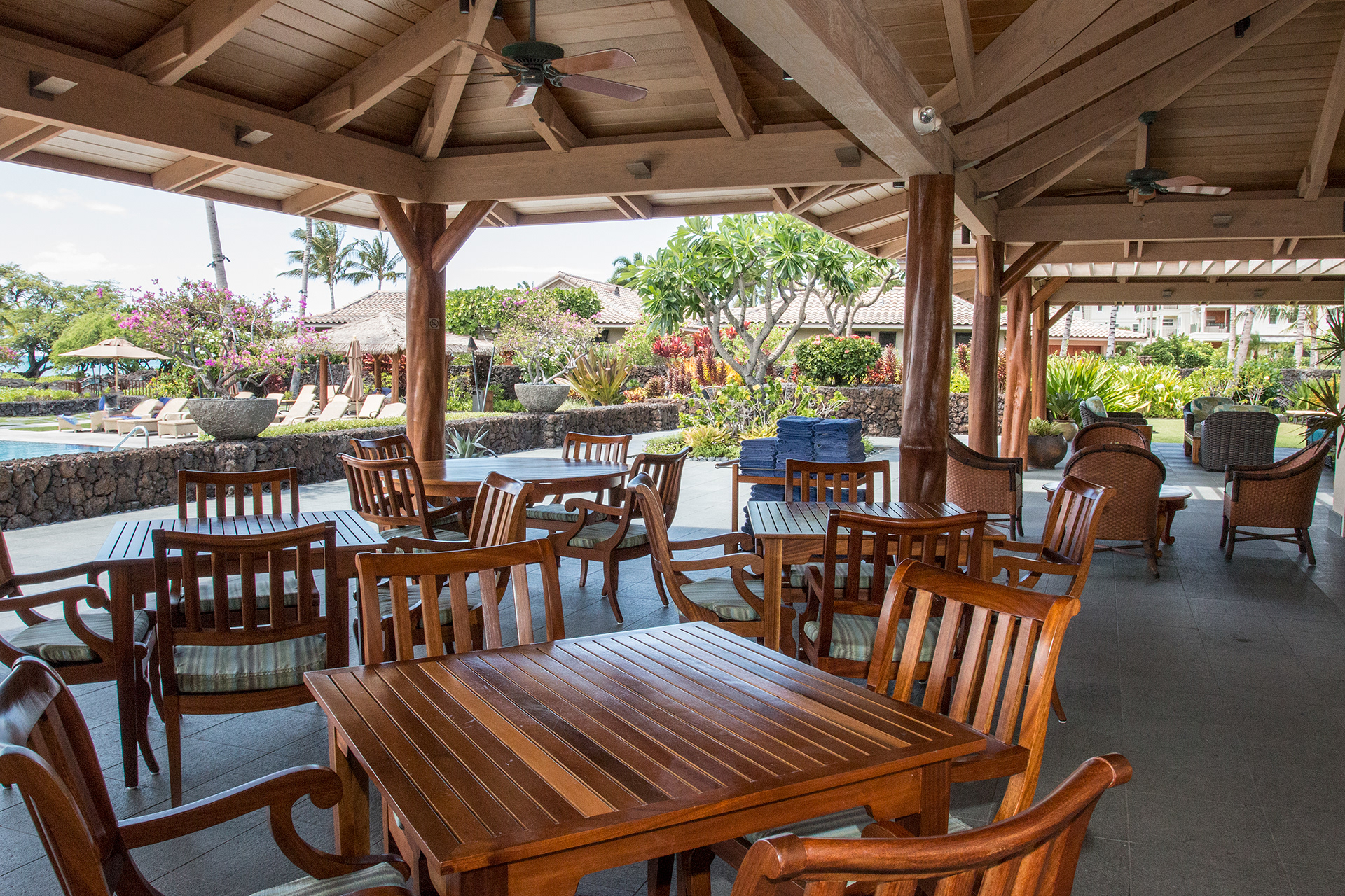Luxury real estate, timeshare, rental, for sale in Waikoloa HI.
